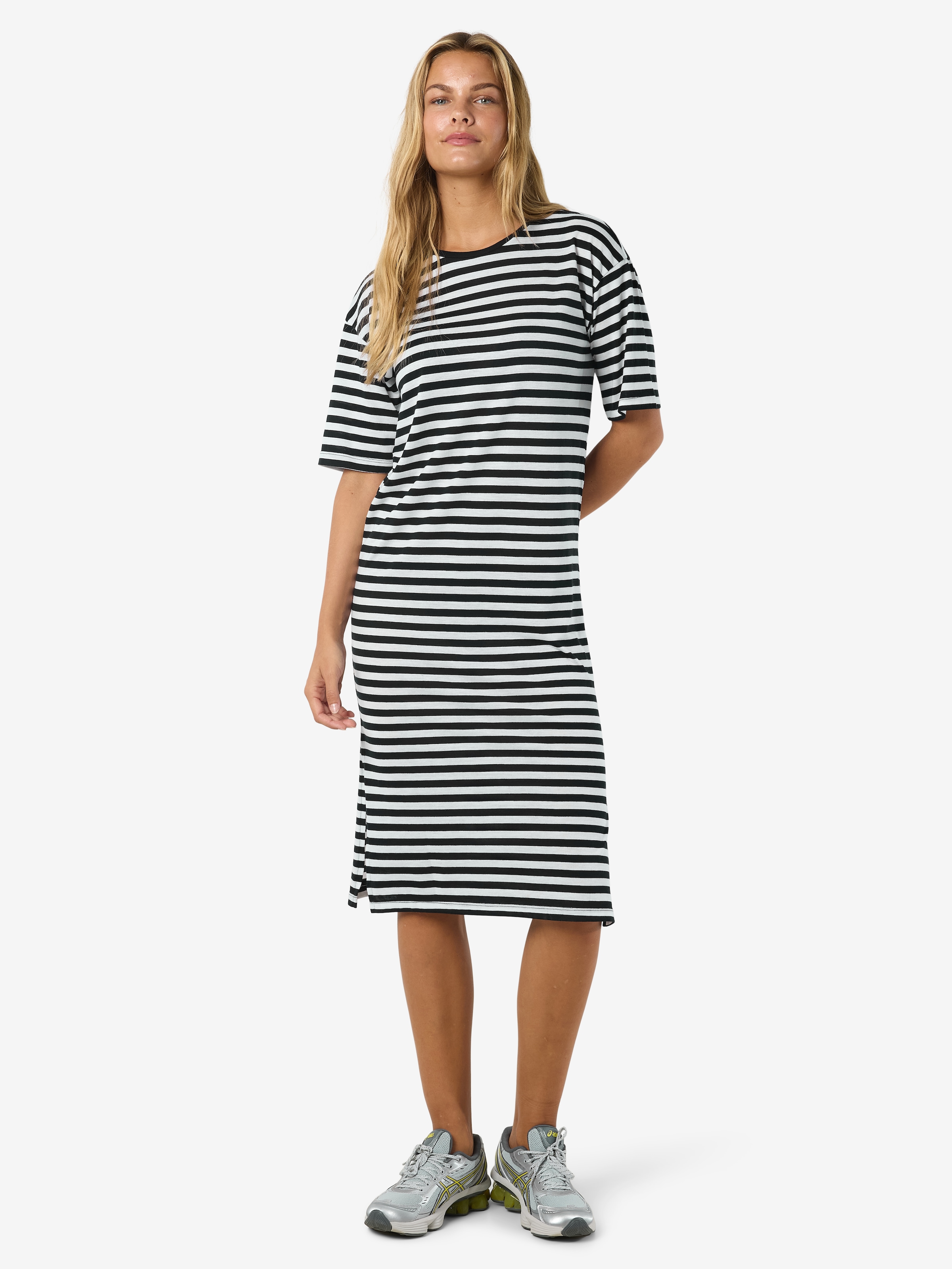 Noisy may Maxikleid »NMMAYDEN 2/4 DRESS NOOS«