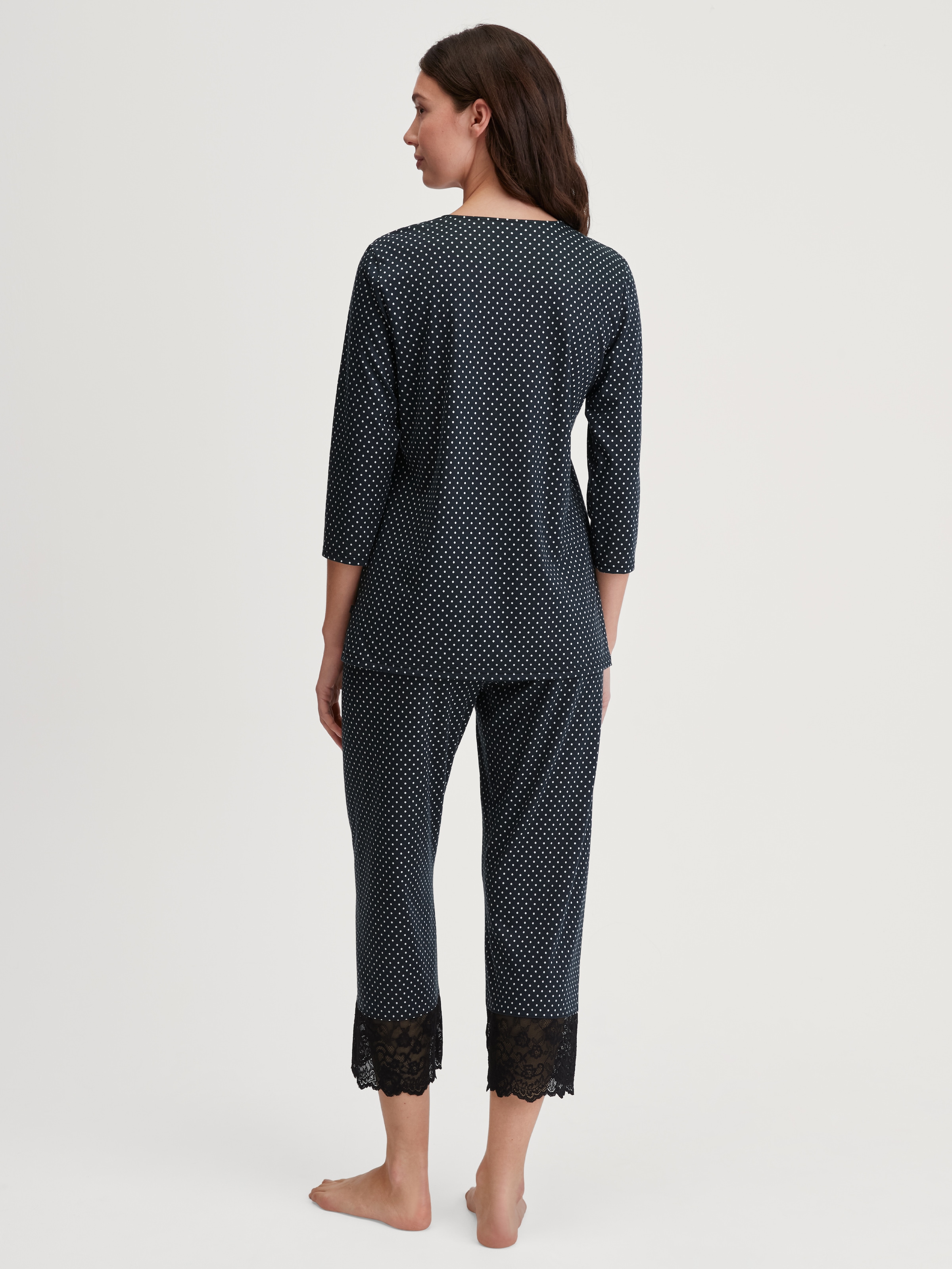 CALIDA Capri-Pyjama »Deep Dreams«, (2 tlg.), 7/8-Länge, gepunktet, Spitze, atmungsaktiv, weich