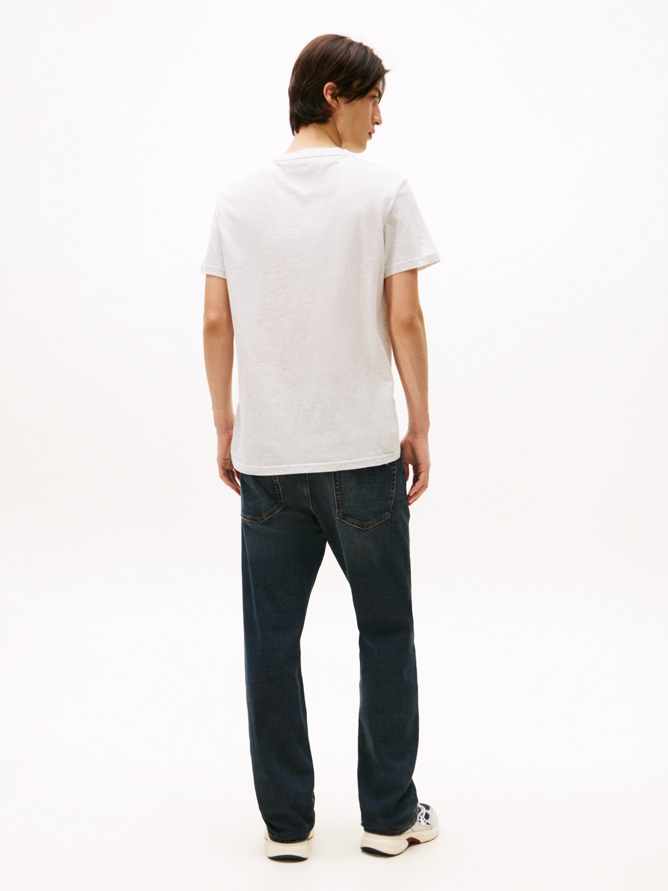 Tommy Jeans T-Shirt »FONT PLAY TEE« Slim fit mit Rundhalsausschnitt