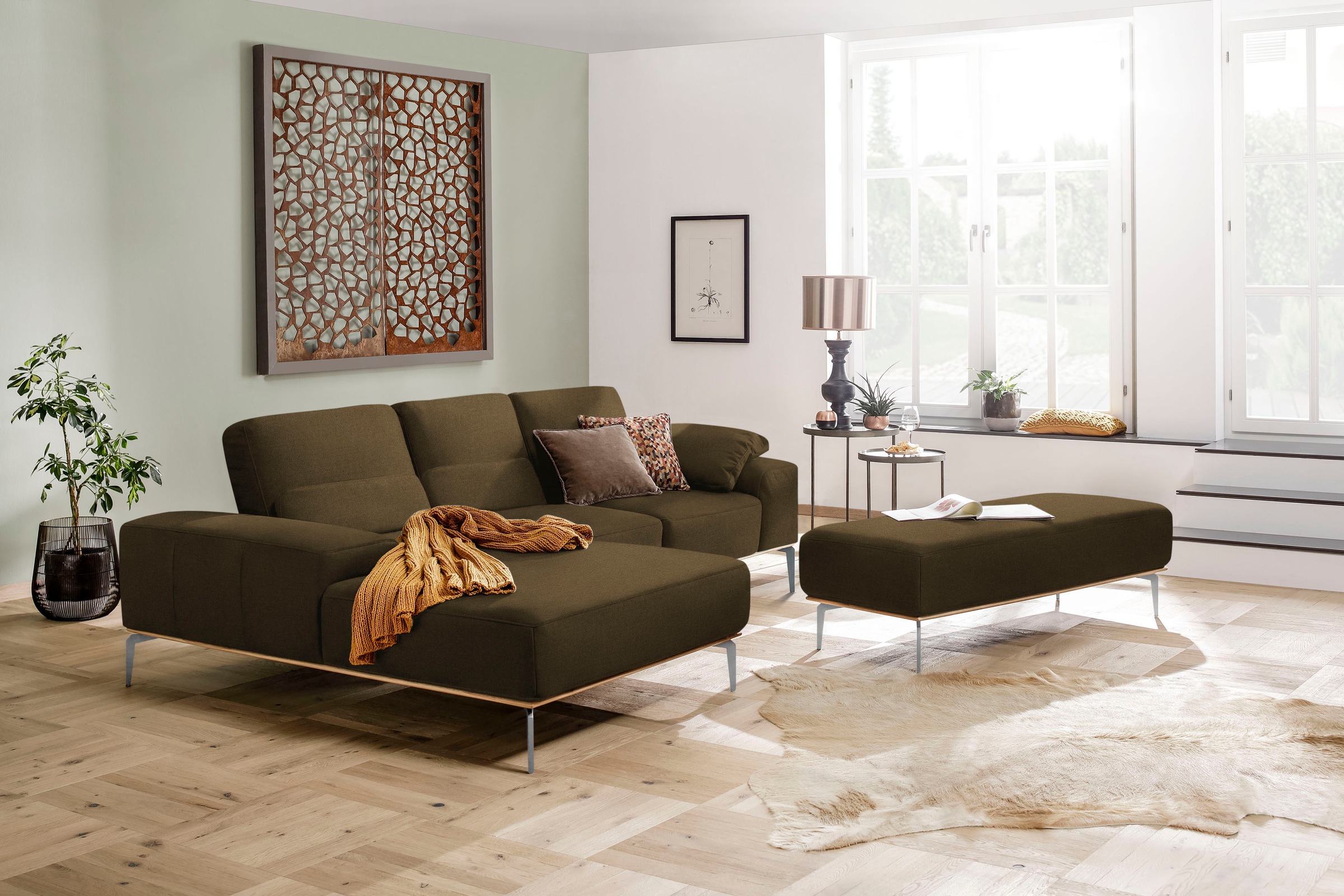 W.SCHILLIG Ecksofa »run, Designsofa mit tollem Sitzkomfort, L-Form«, mit elegantem Holzsockel, Füße in Chrom glänzend, Breite 279 cm