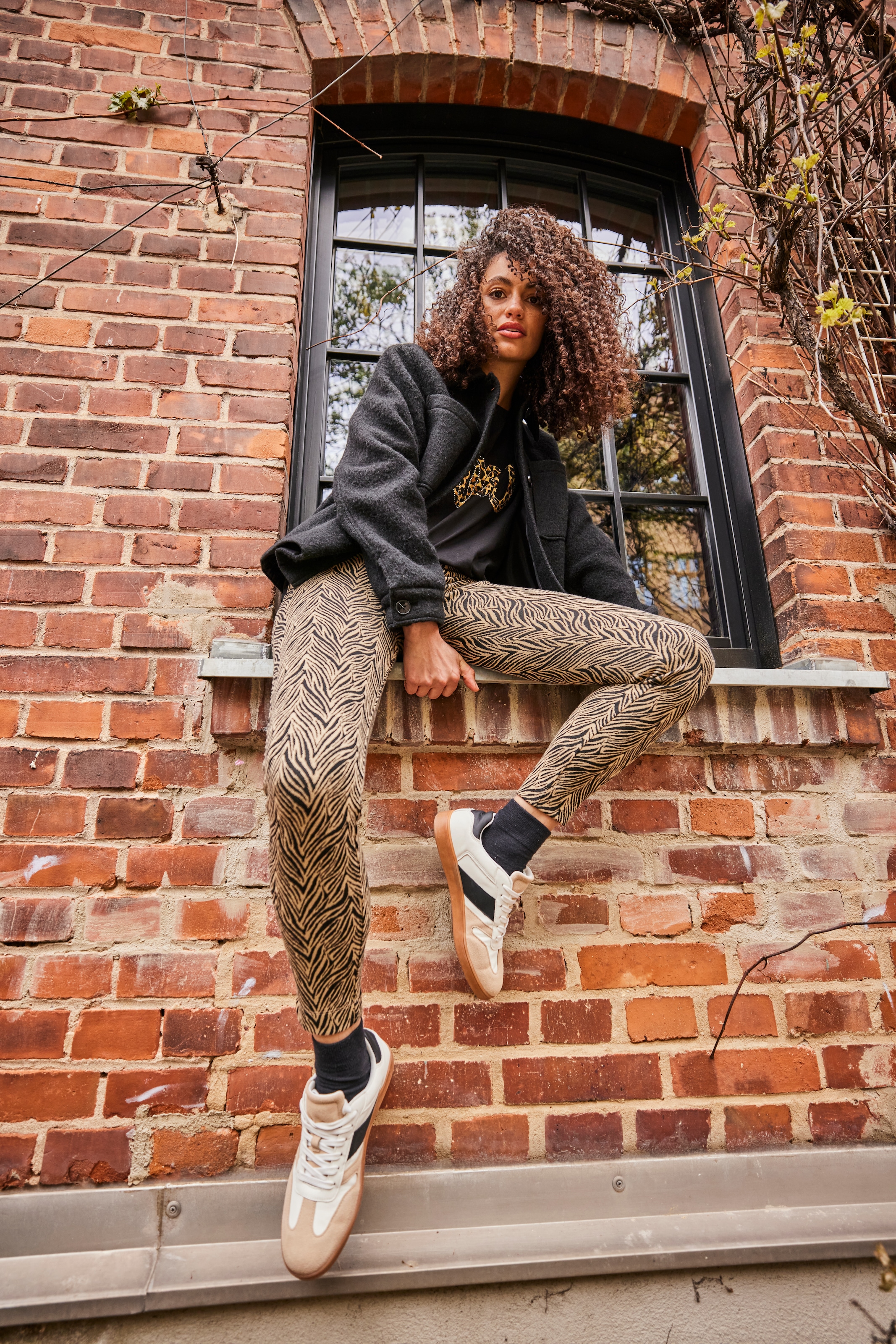 Aniston CASUAL Leggings, im Zebra-Look oder Karo-Dessin - chic sind beide