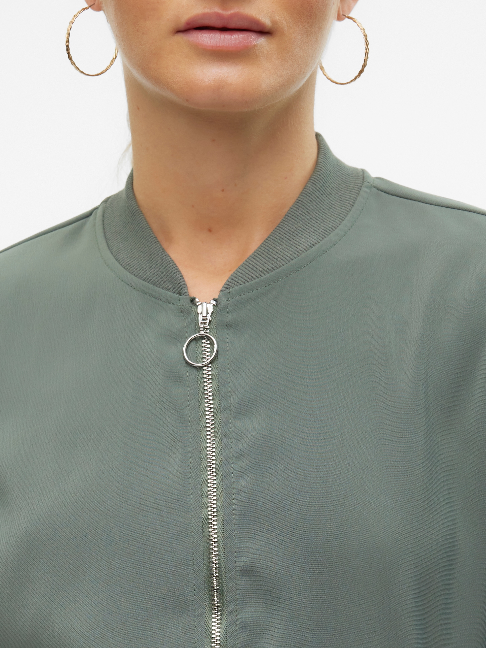 Vero Moda Bomberjacke »VMCOCO L/S BOMBER NOOS« in modisch kurzer Form