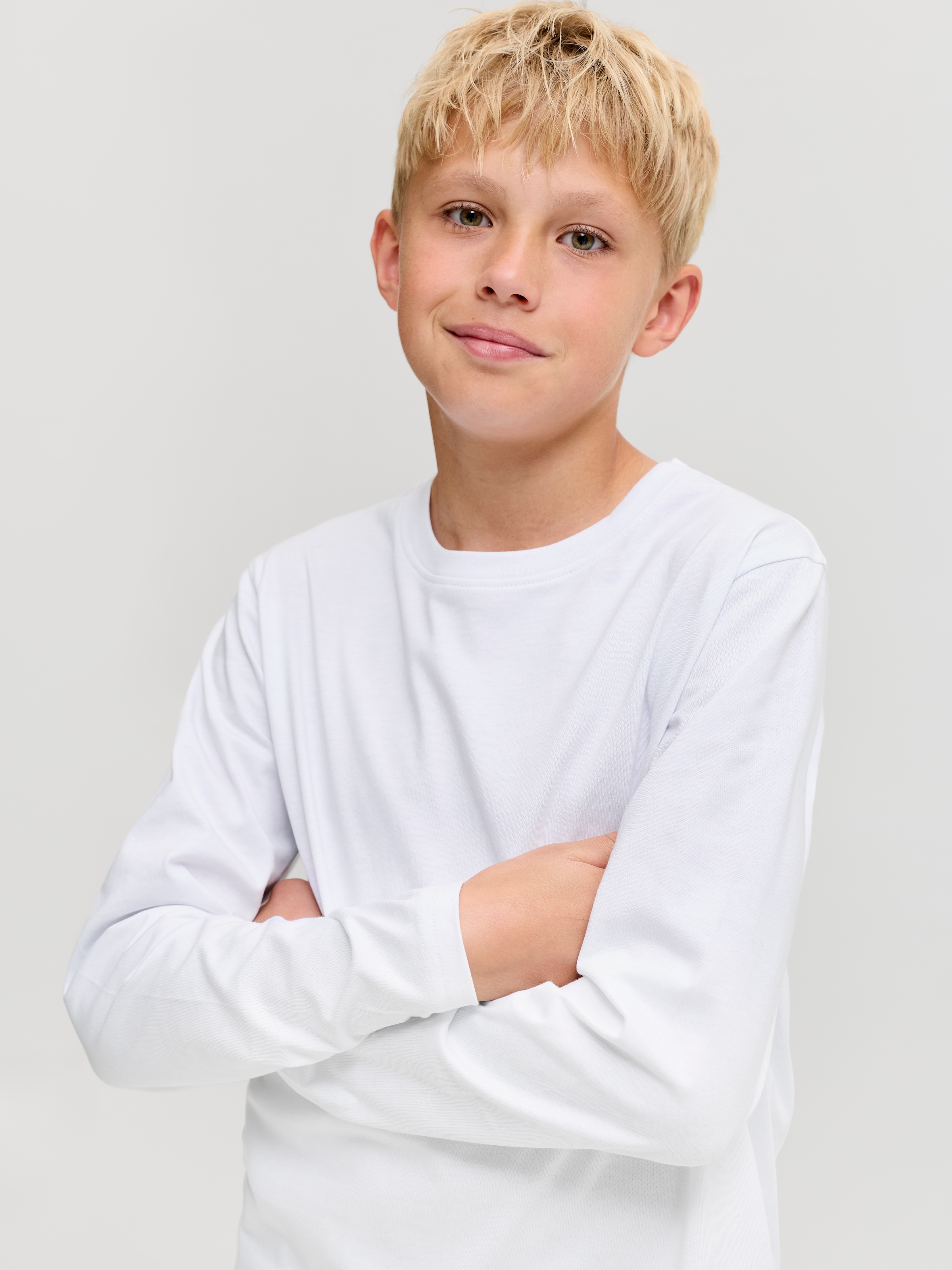 Jack & Jones Junior T-Shirt »JJEORGANIC RLX TEE LS O-NECK NOOS JNR« aus Baumwolle und Single Jersey, lockere Passform