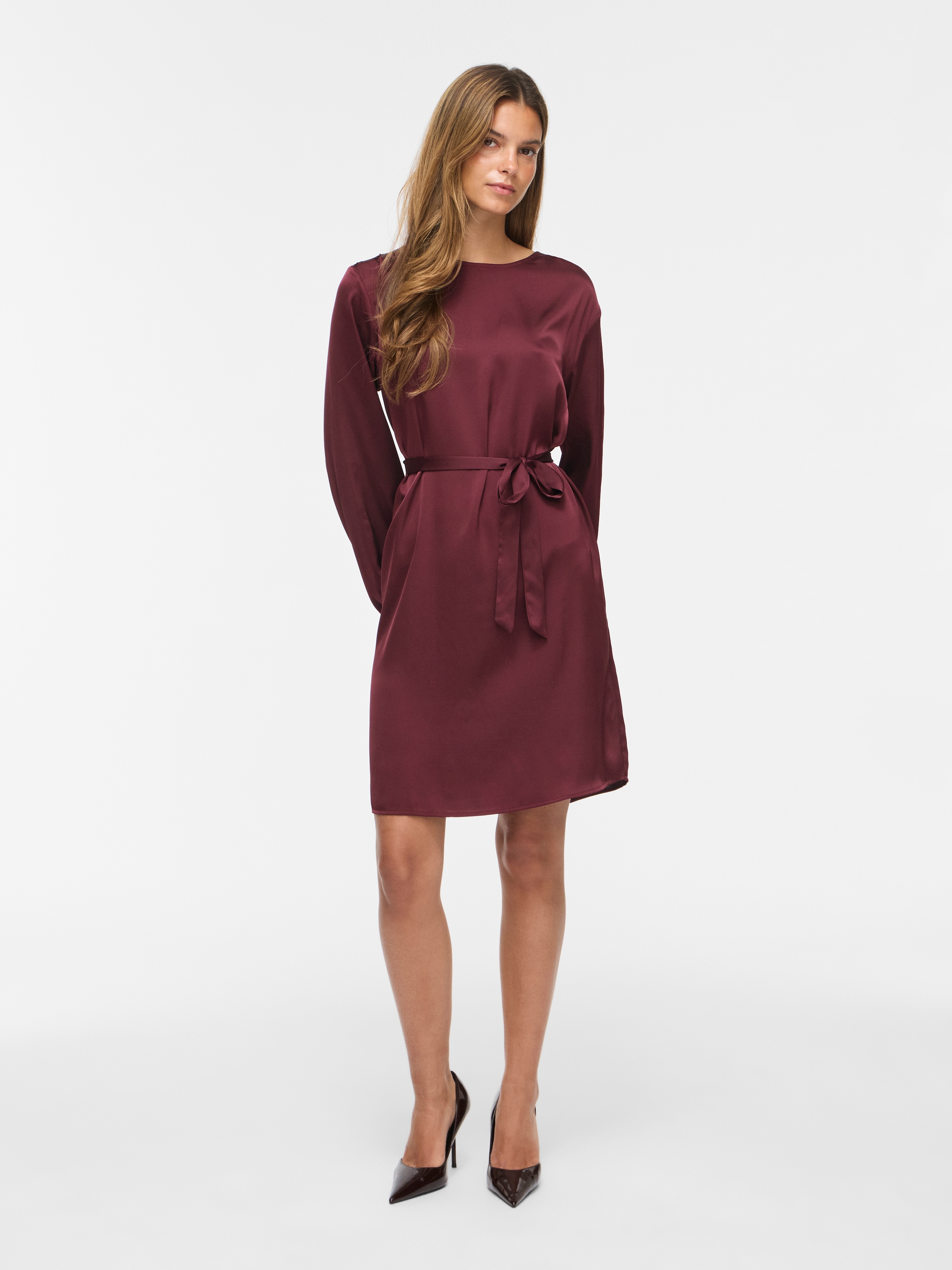Vila Minikleid »VIENNA RAVENNA L/S O-NECK DRESS - NOOS« lockere Passform, aus Kunstfaser, pflegeleicht