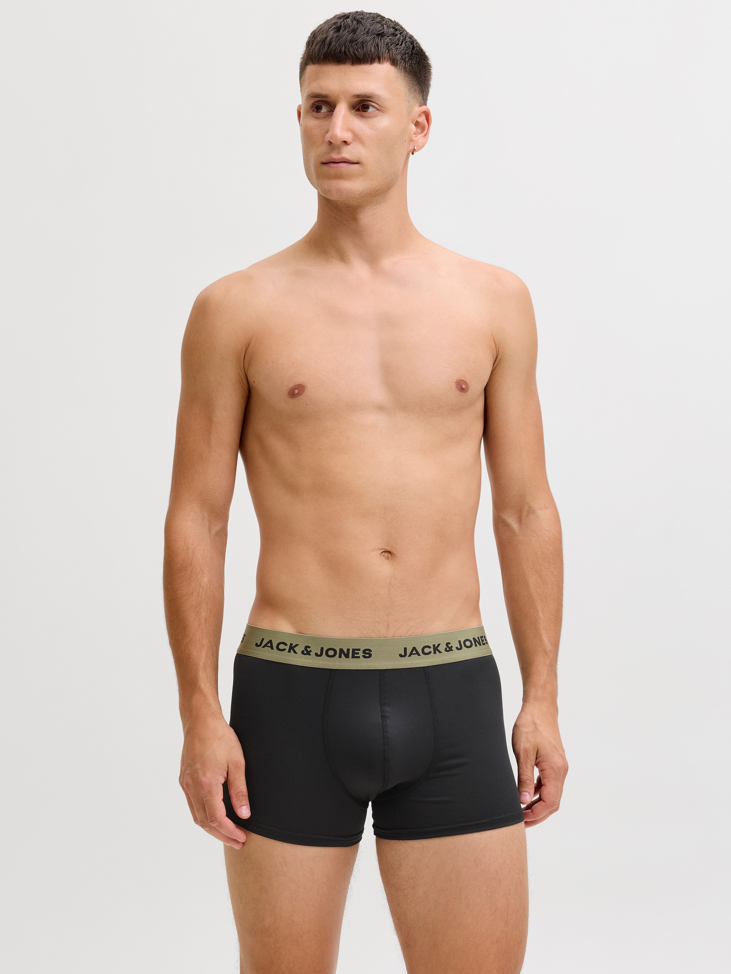 Jack & Jones Funktionsboxer »JACFLOWER aus Microfaserqualität und schnelltrocknendem Material«, 3 Stk. unifarben mit Farbeinsatz, modisch, eng anliegend, Microfaser