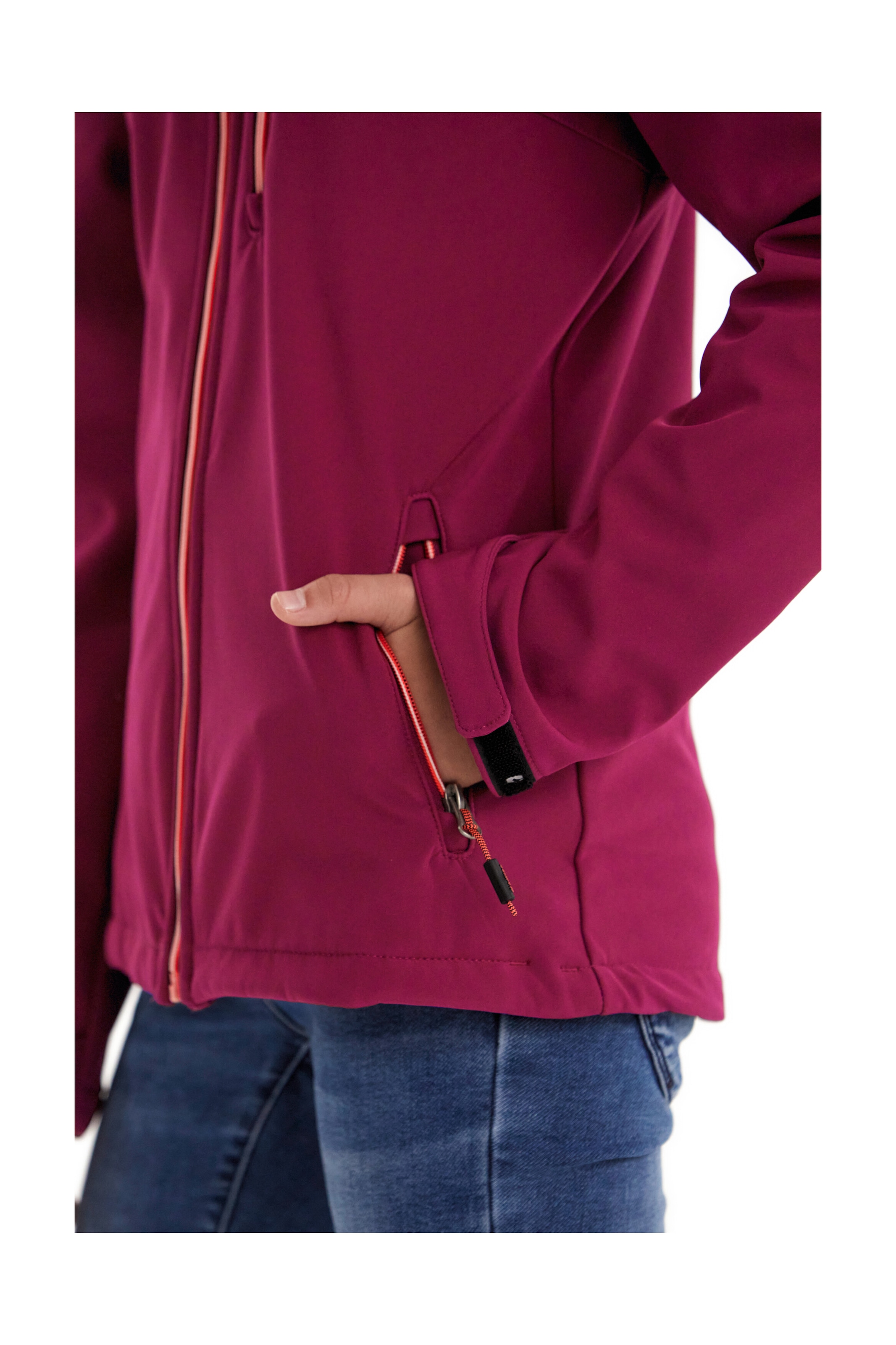 Killtec Softshelljacke »Girls Softshelljacke« Wasserabweisend, verstellbare Kapuze u Ärmel, Fleece-Innenfutter