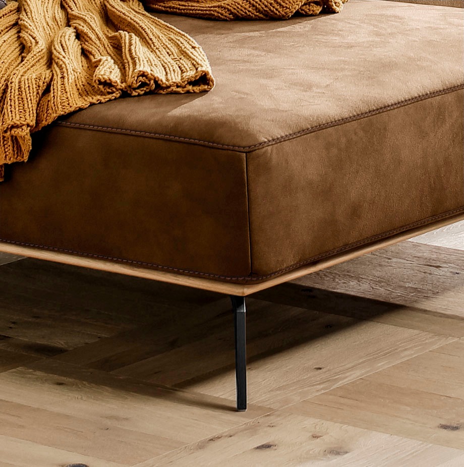 W.SCHILLIG Ecksofa »run, Designsofa mit tollem Sitzkomfort, bequem, L-Form«, mit Holzsockel, Füße in Schwarz pulverbeschichtet, Breite 319 cm