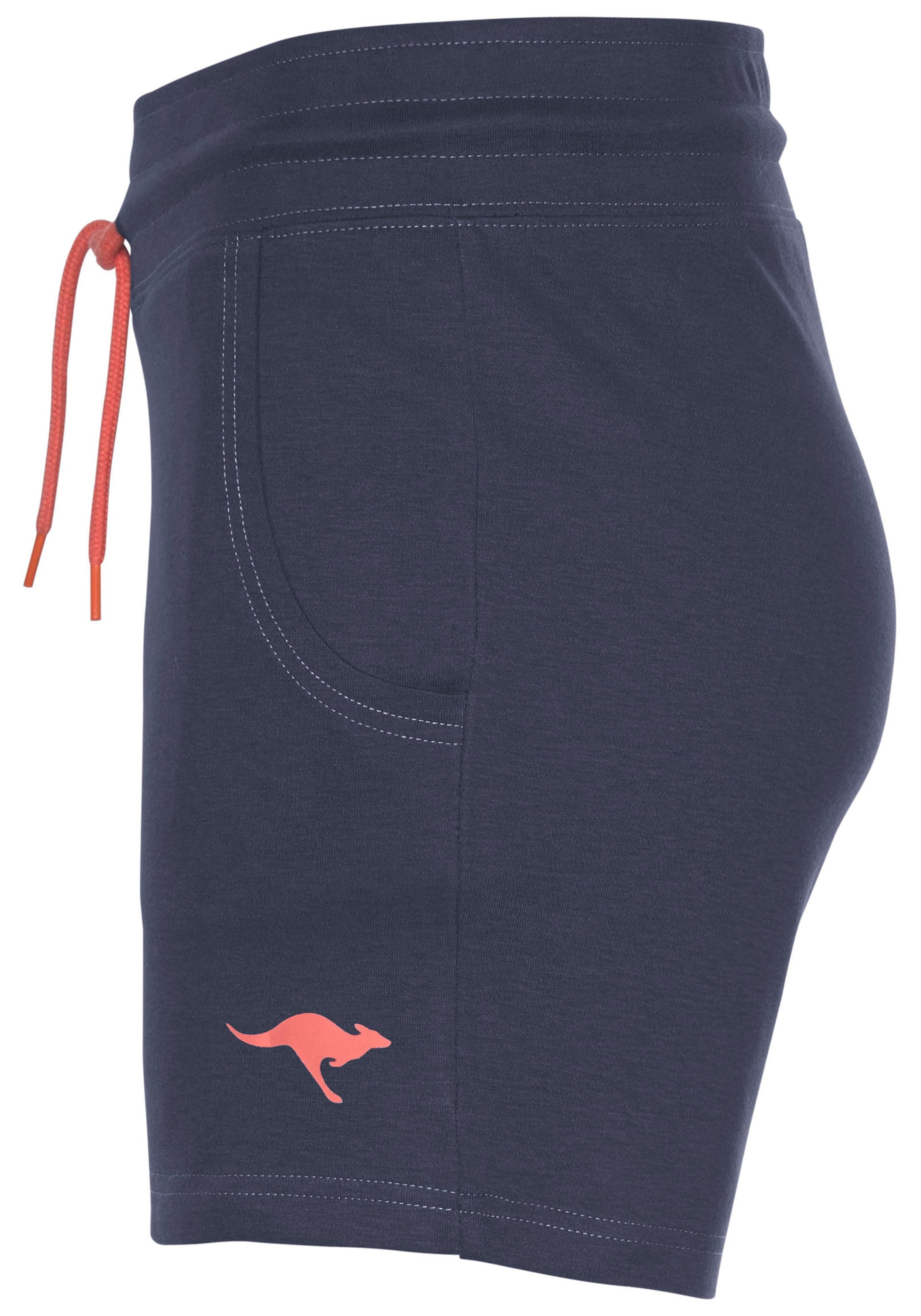 KangaROOS Sweatshorts, mit kontrastfarbener Kordel und kleinem Label-Print