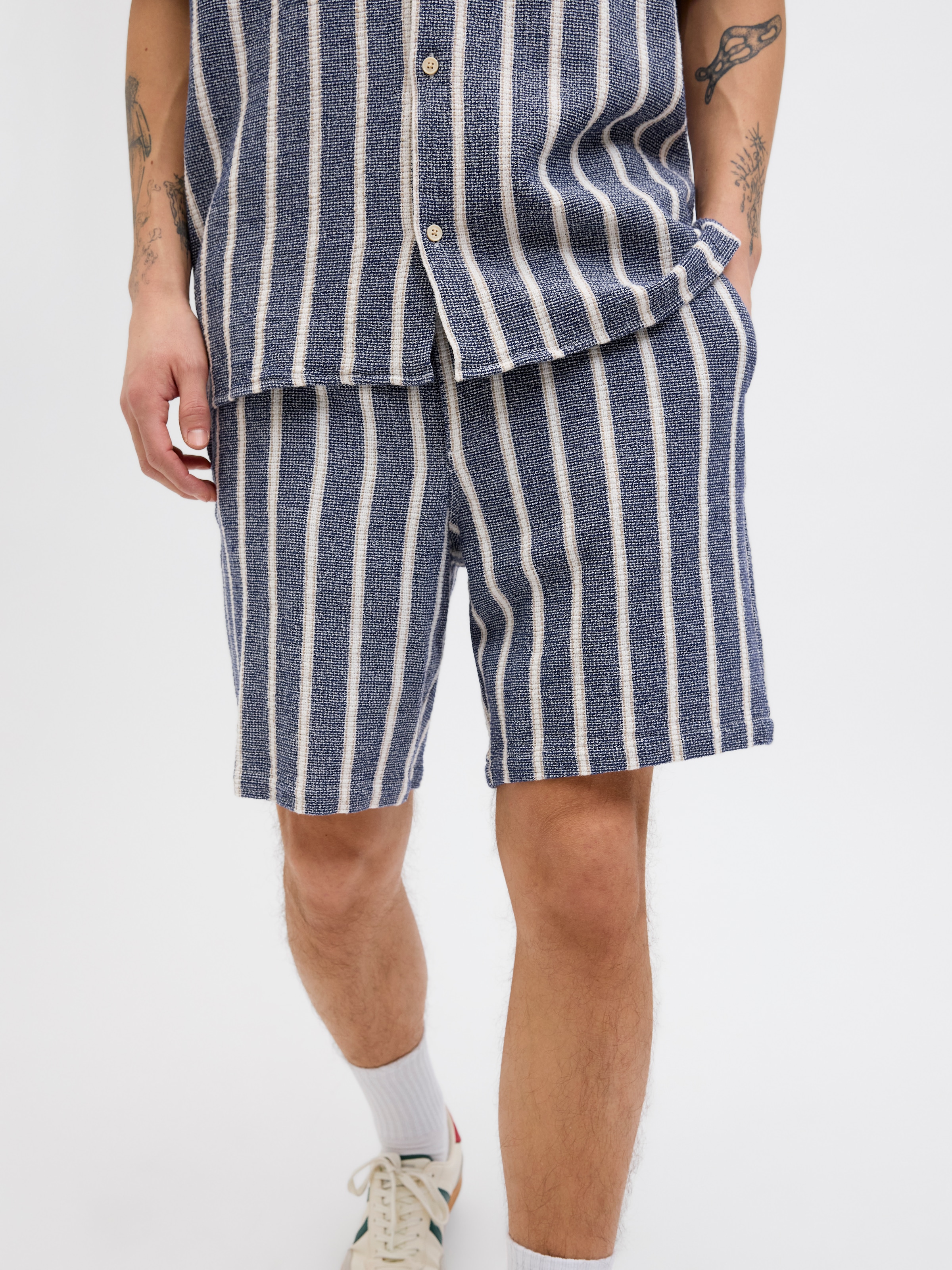 Jack & Jones Shorts »JPSTJAIDEN COBA STRIPE JOG SHORT SRT SN«