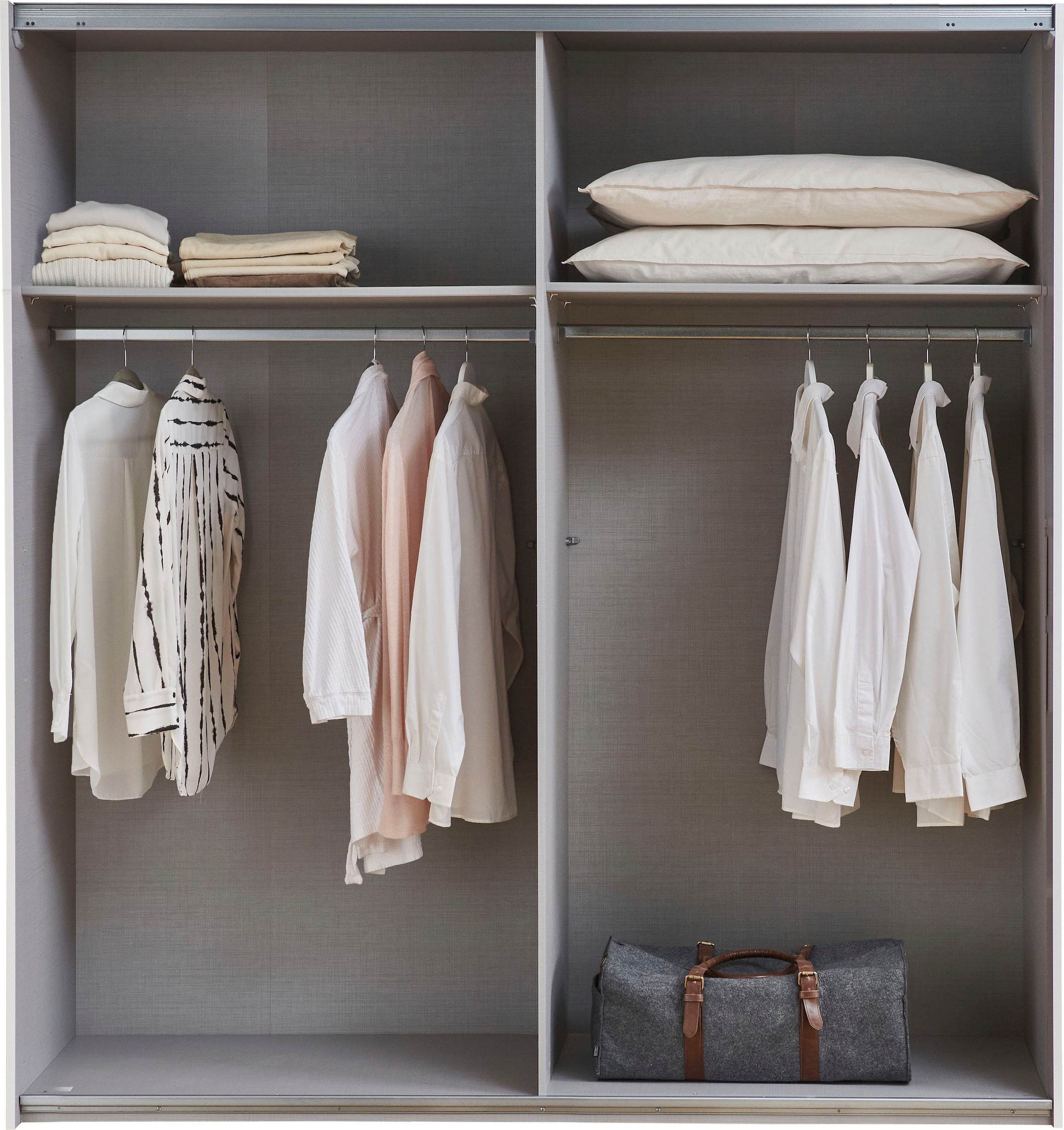 Wimex Schwebetürenschrank »Jork Kleiderschrank mit Spiegel, schwarze Metallgriffe«, Schrank in verschiedenen Größen und Innenausstattungsvarianten