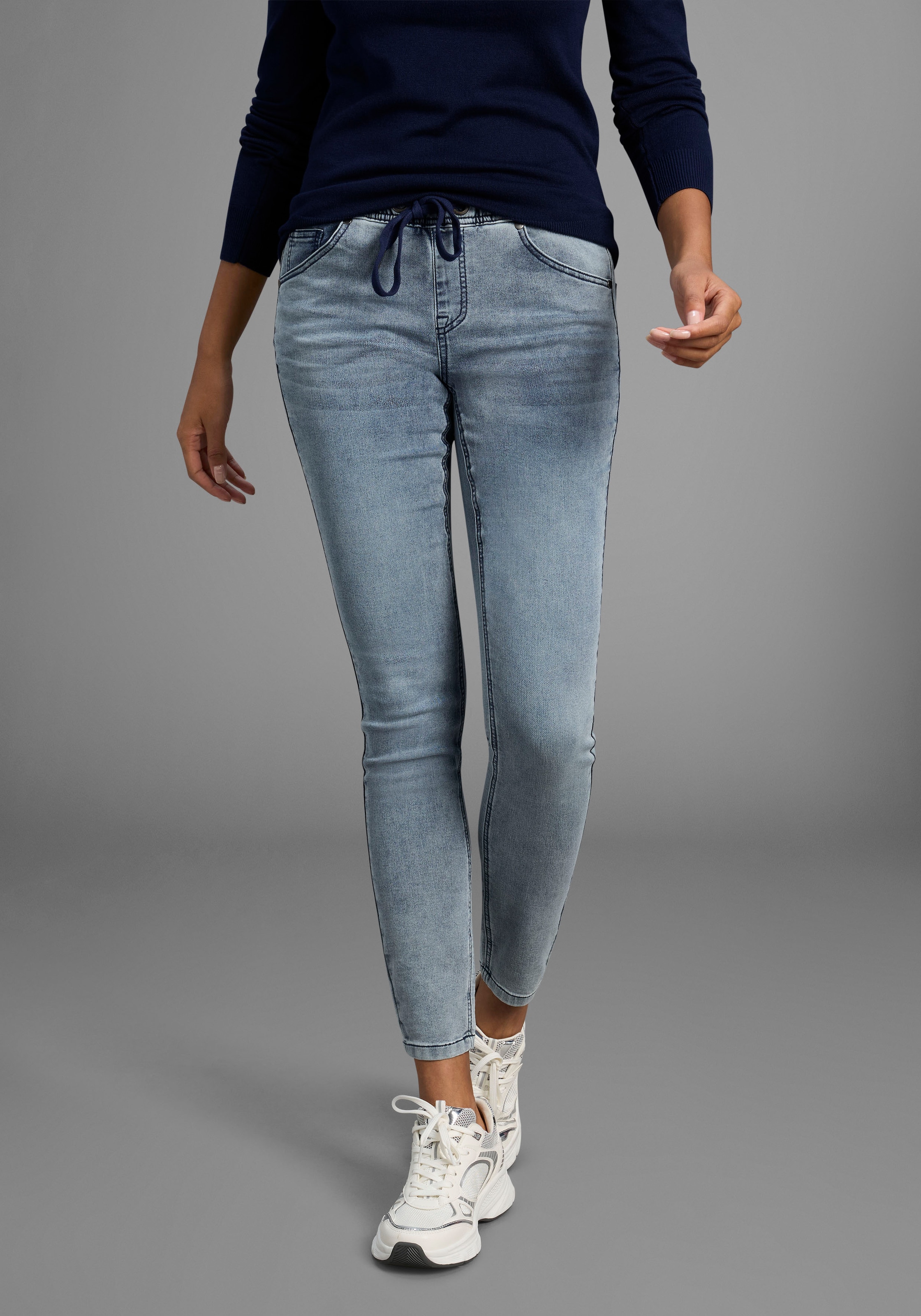 Arizona Stretch-Jeans, weites Bein, normale Leibhöhe, knöchellang, mit Used-Waschung