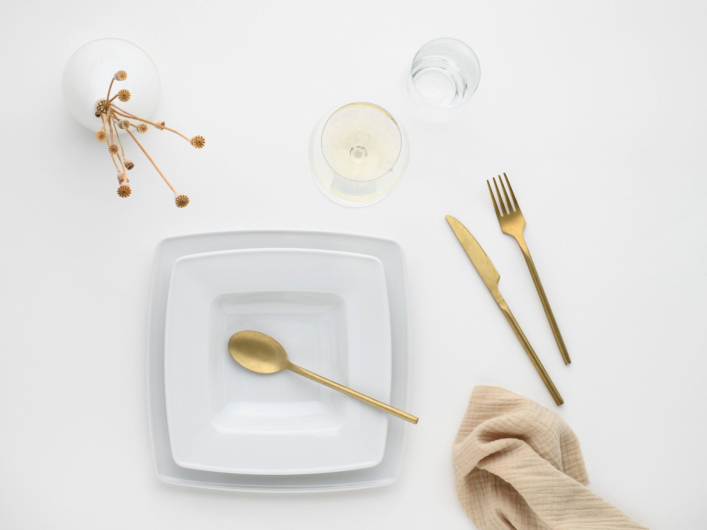 CreaTable Tafelservice »Victoria Weiss«, (Set, 12 tlg.), klassisch weiß für den täglichen Gebrauch