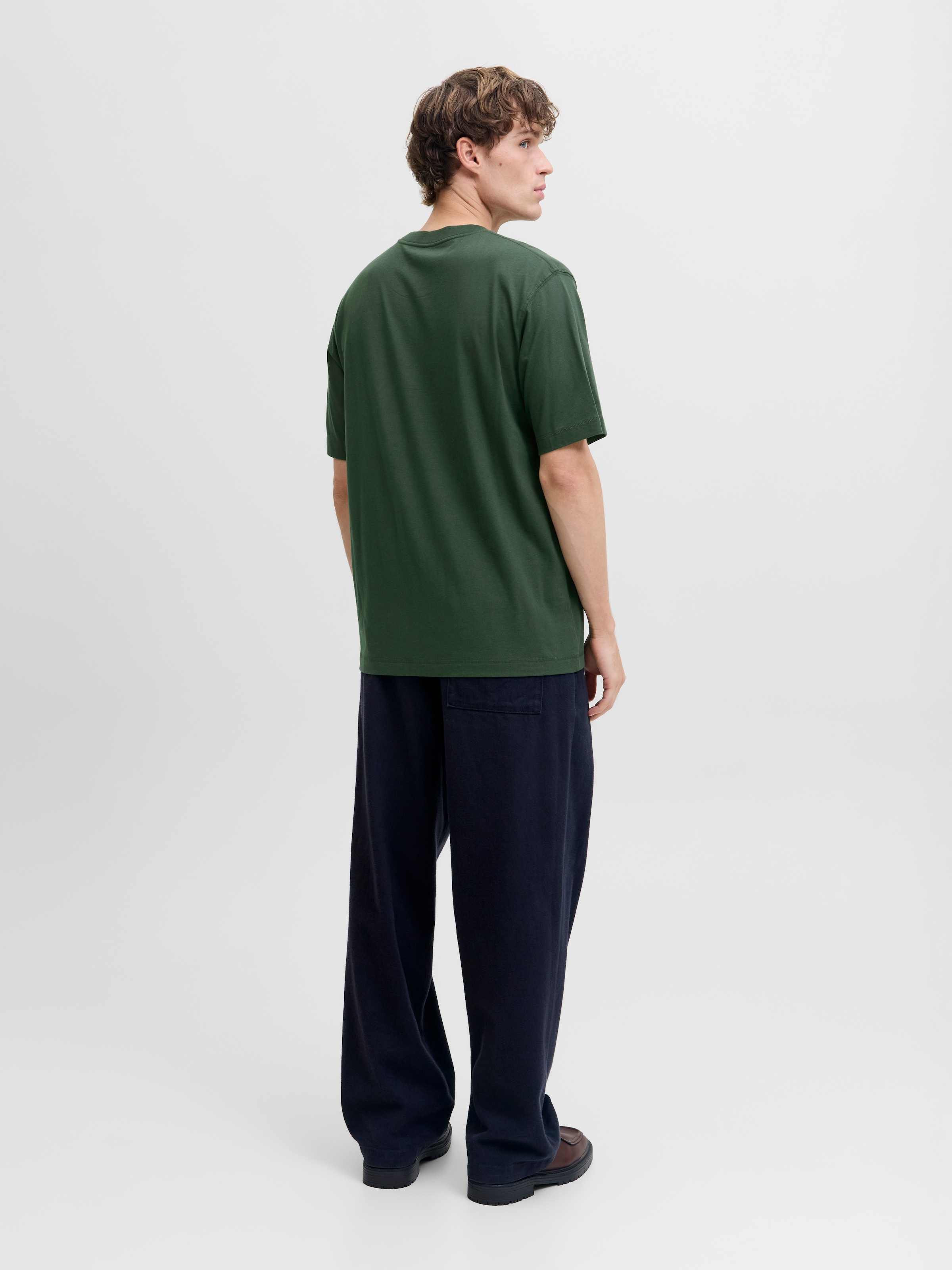 Jack & Jones Rundhalsshirt »JORNORREBRO EMB TEE SS CREW NECK NOOS« Baumwolle, locker geschnitten