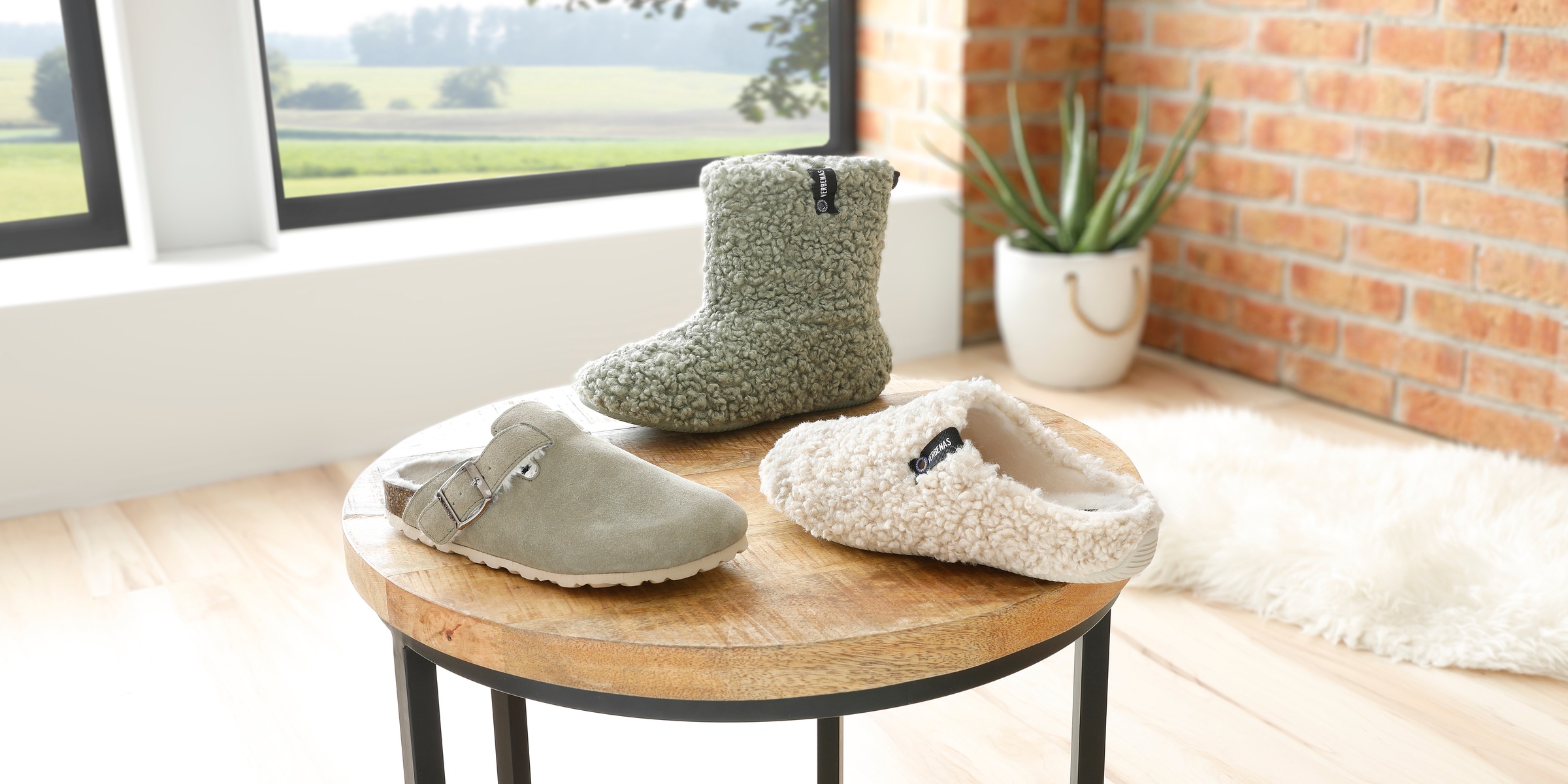 VERBENAS Hüttenschuhe »Yaiza Curly«, Homeslipper, Schlupfboots, Hausschuh in Kuschel-Optik