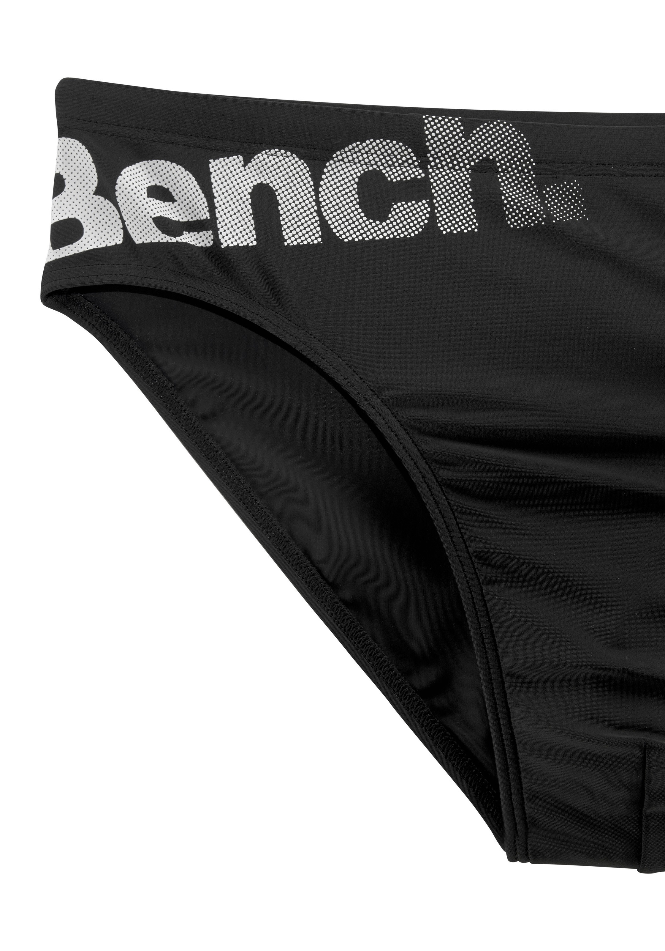3. Bild von Bench. Badeslip