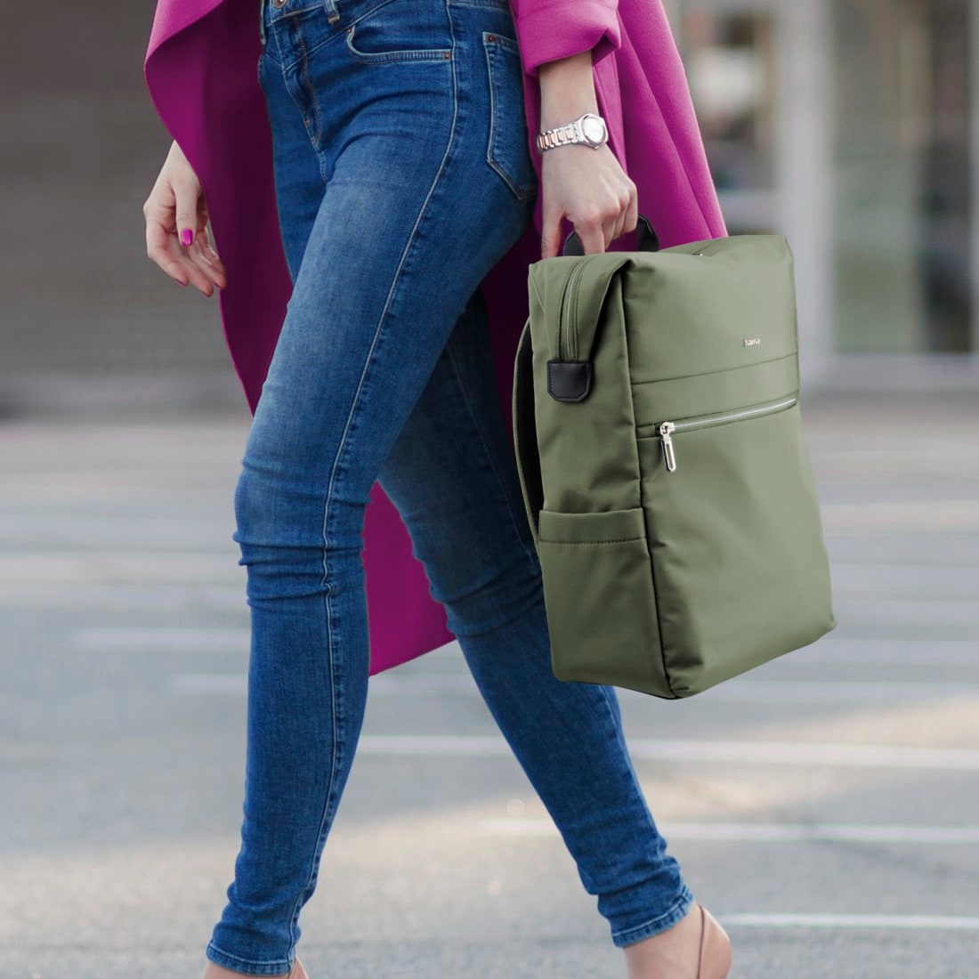 Hama Laptoprucksack »Laptoprucksack (bis 41 cm (16,2“), wasserabweisend, gepolstert, 15 l)« extralanger Reißverschluss, Fach für Wertsachen