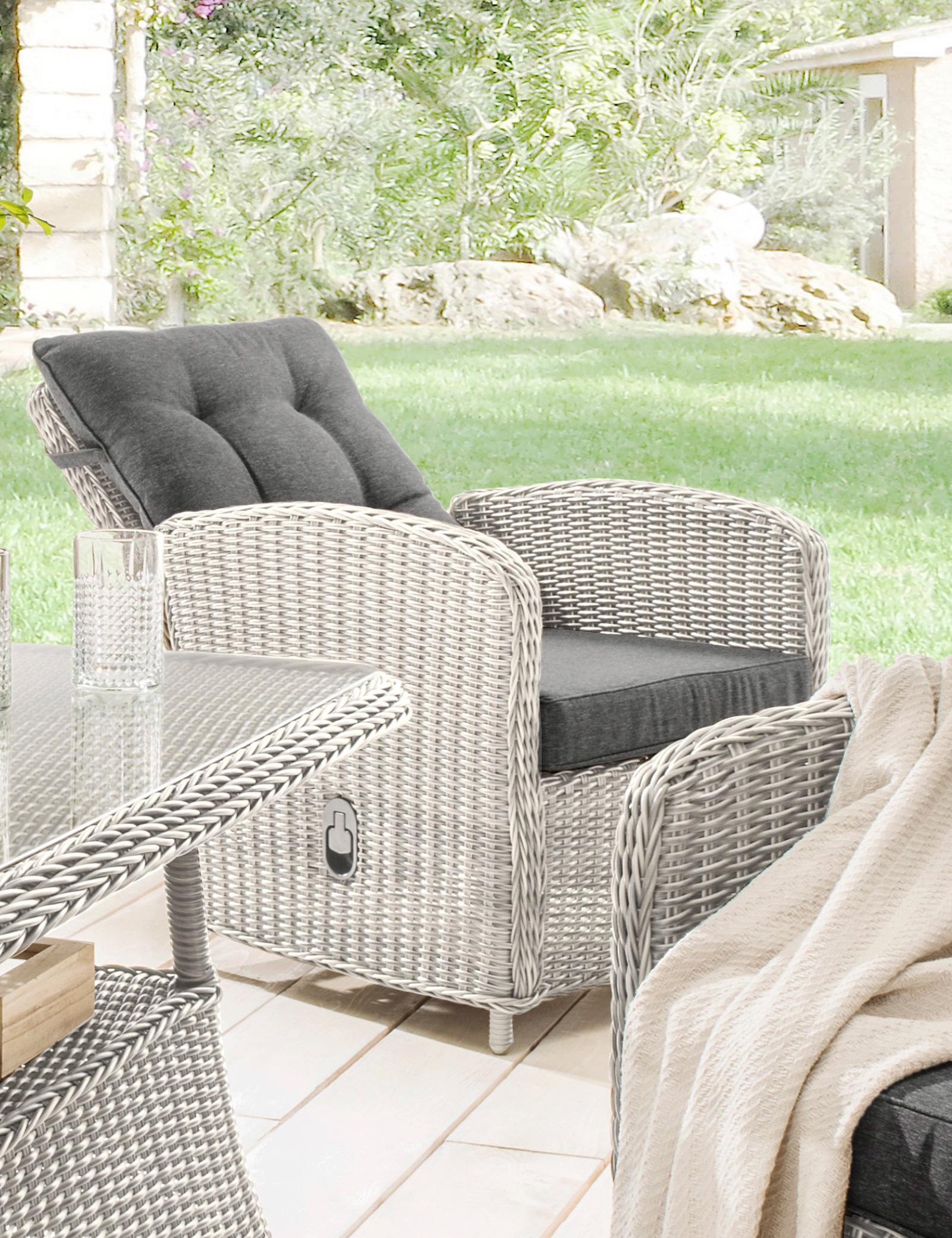 Destiny Loungesessel »MERANO« Aluminium, Polyrattan, inkl. Auflagen, mit Rü günstig online kaufen