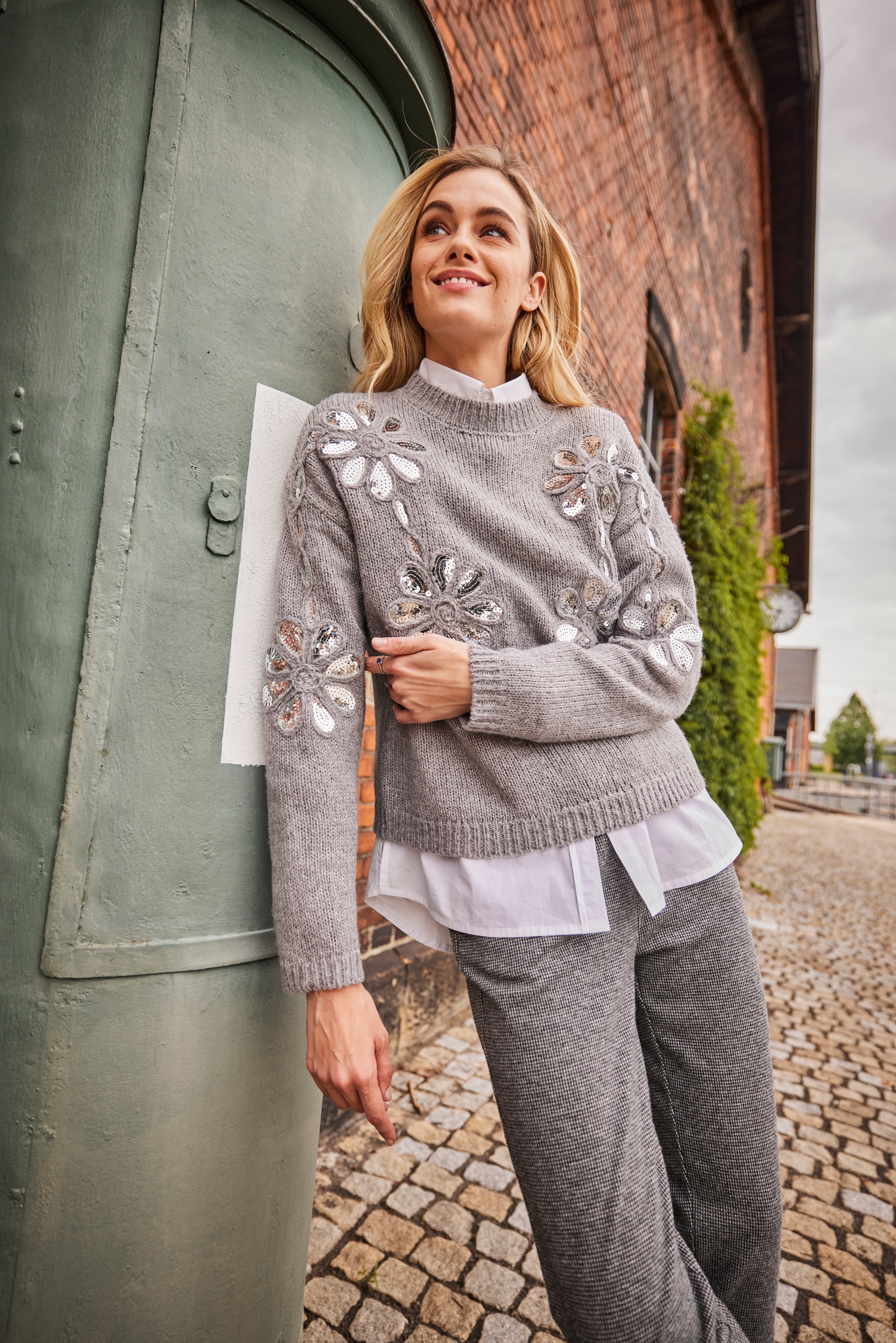 Aniston CASUAL Schlupfhose, im trendigen Hahnentritt-Muster - NEUE KOLLEKTION
