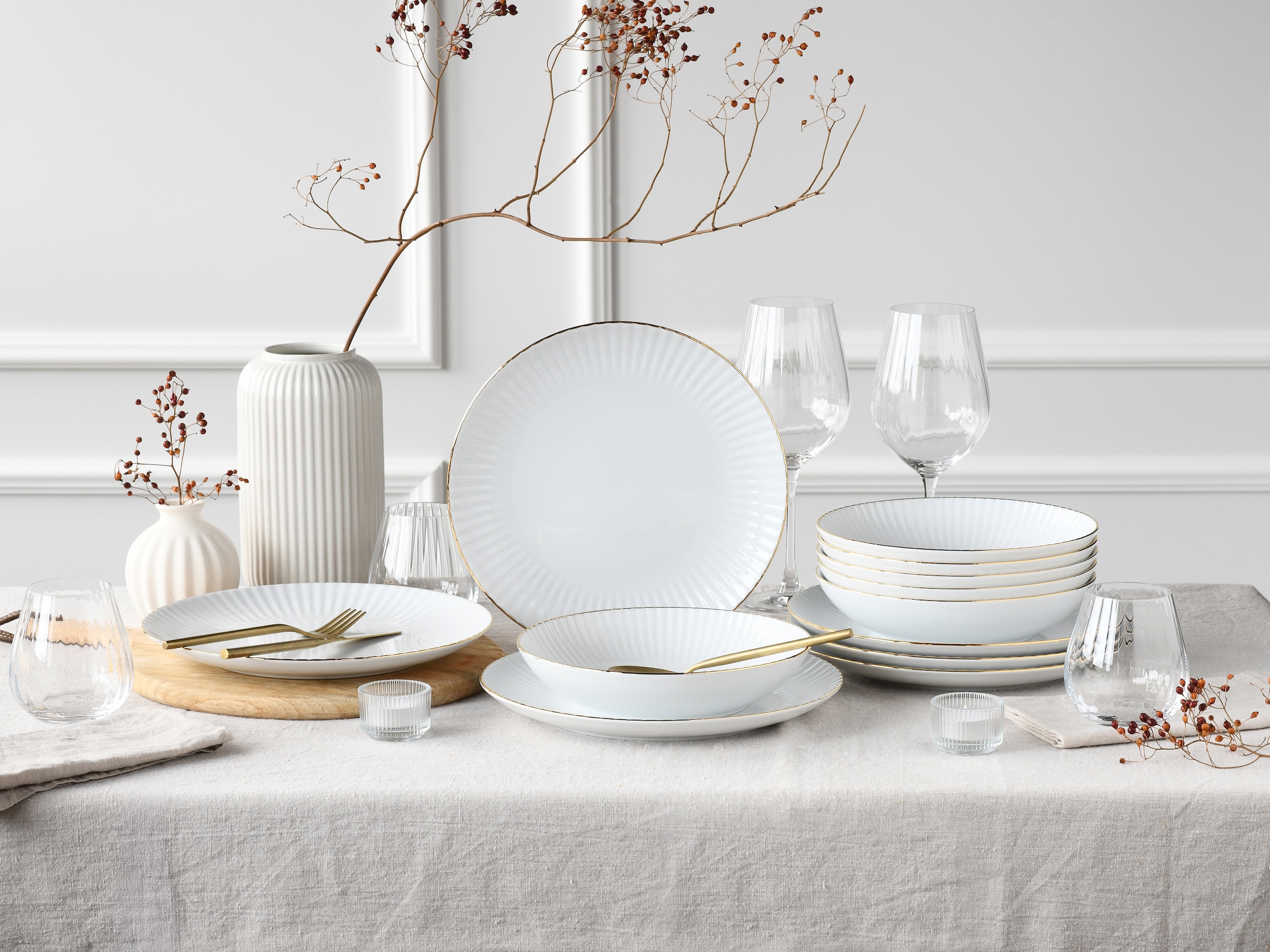 CreaTable Tafelservice »Allegra Goldband, Service 12-tlg.« Klassisch, Elegant, Von Hand gemalter Goldrand