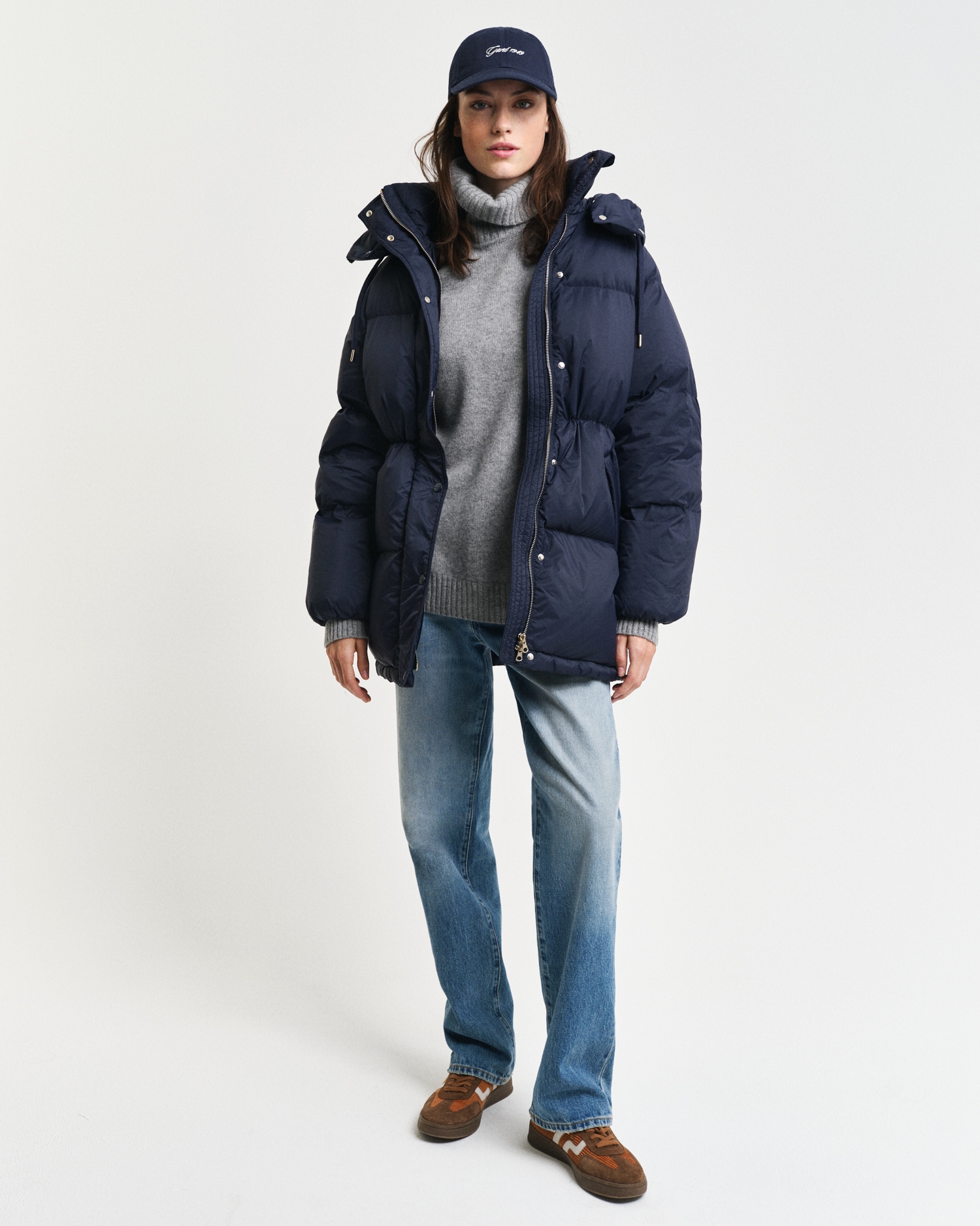 Gant Steppjacke »MID LENGTH DOWN JACKET«, mit Kapuze, mit 2-Wege-Reißverschluss