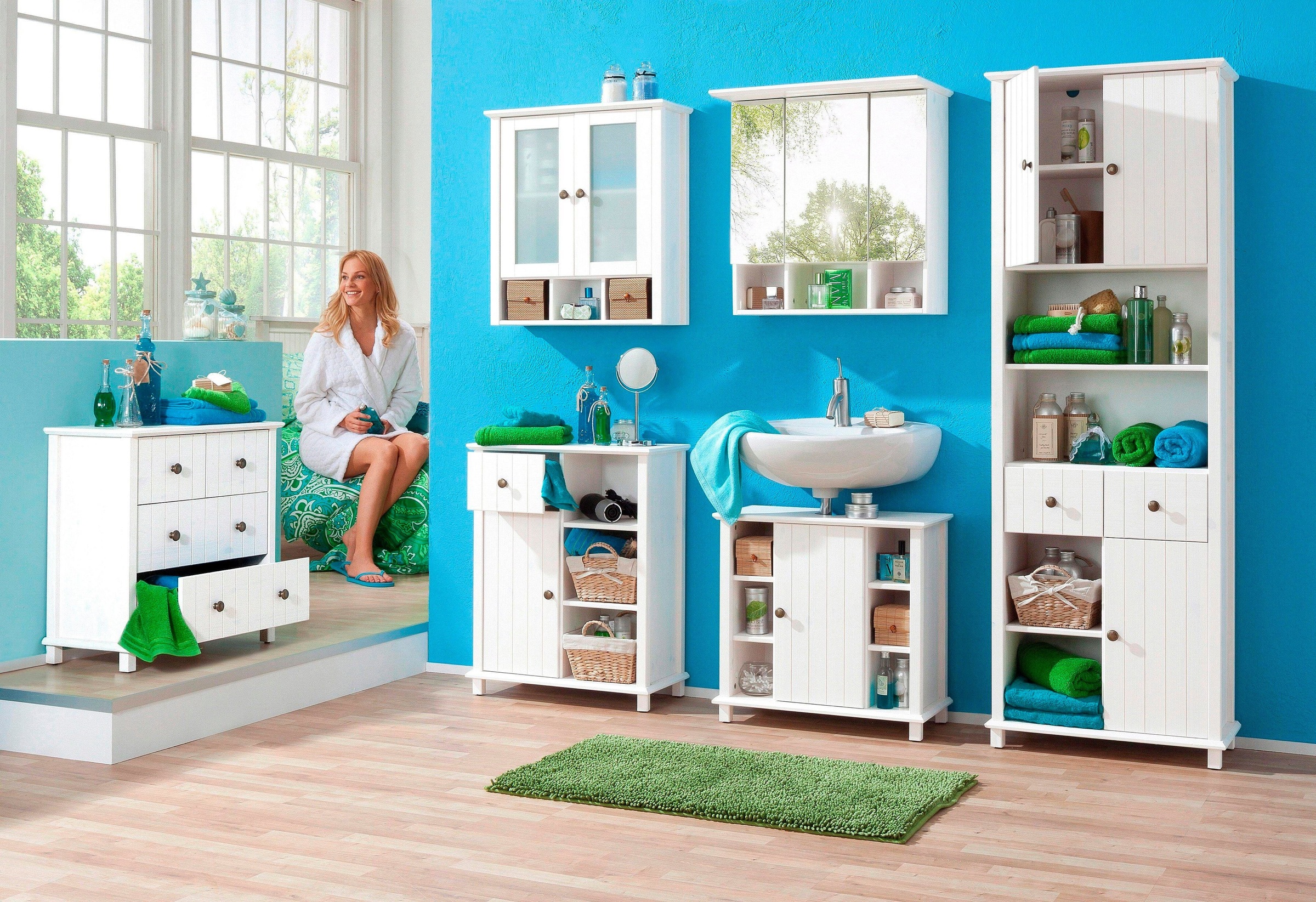Home affaire Hochschrank »Vili«, Badezimmerschrank, Höhe 175 cm, 2 Schubladen, 3 Türen, aus Massivholz