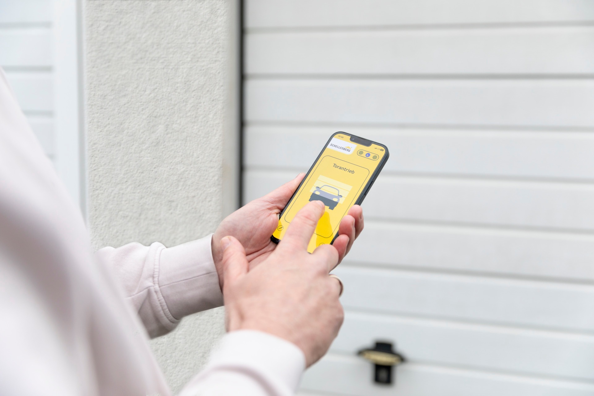 SCHELLENBERG Tor-Funksteuerung »"Powerlift", Smartphone-Garagentoröffner« Garagentorantrieb | Torantrieb mit LED & USB Kabel, max. 15 m Funkreichweite, 2,4 GHz Funkfrequenz