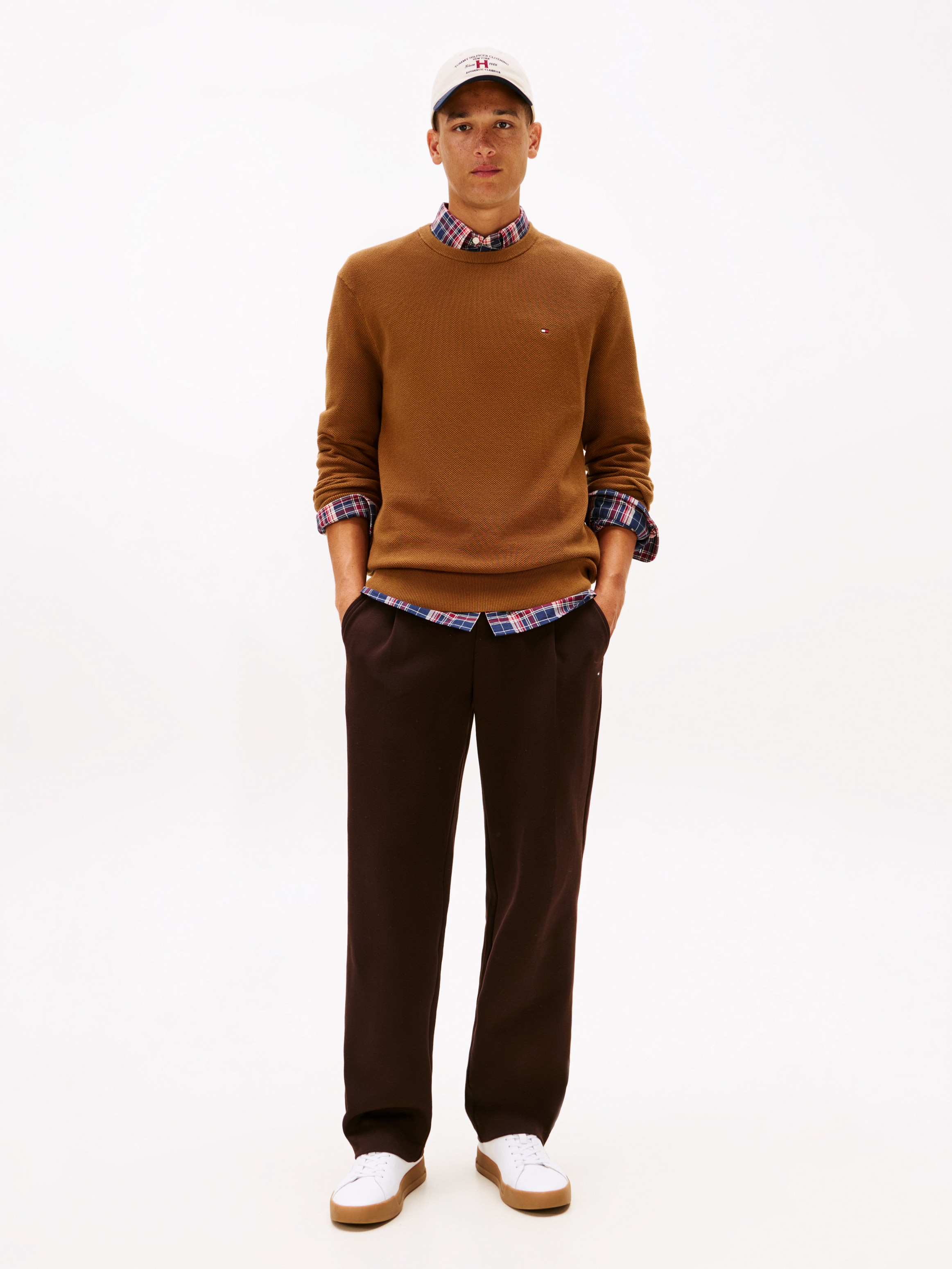 Tommy Hilfiger Rundhalspullover »ESSENTIAL STRUCTURE CREW NECK mit Struktur und Label«