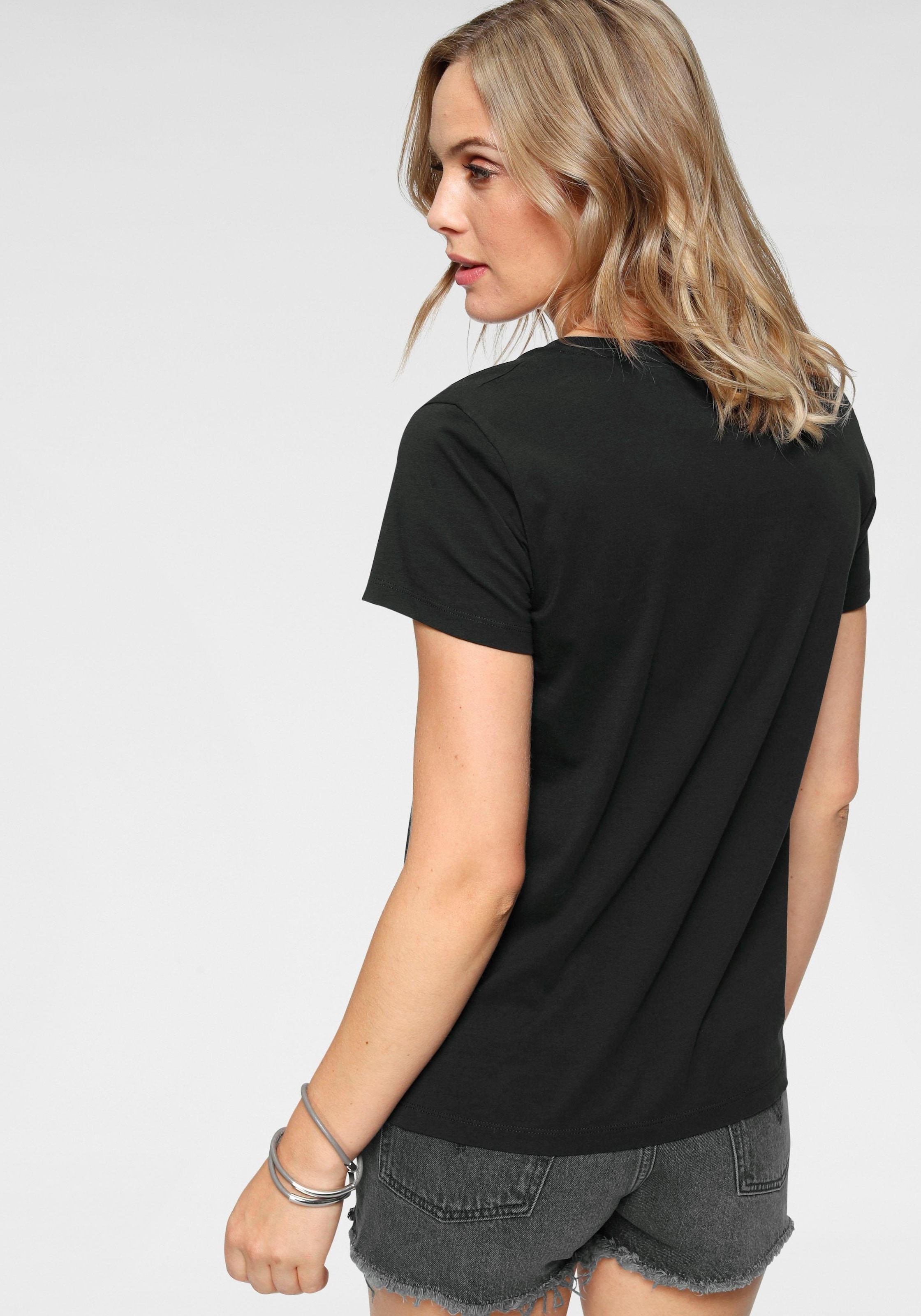 Levi's® V-Shirt »Perfect Tee« mit kleinem Batwing- Logo