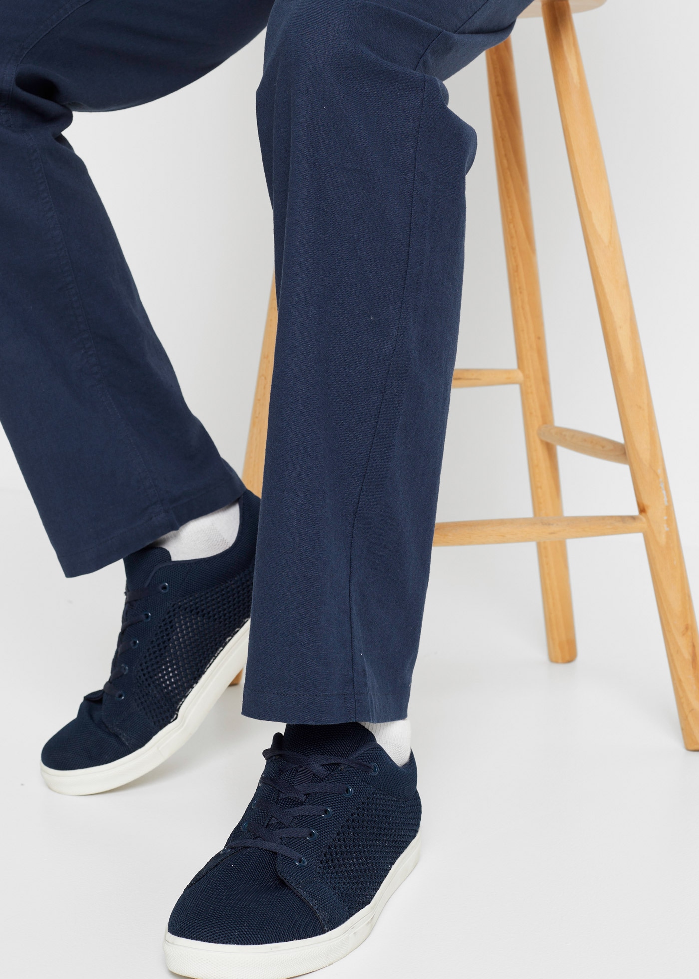 bonprix Chinohose  aus Leinen, mit Bändchen zur Weitenanpassung, relaxed fit