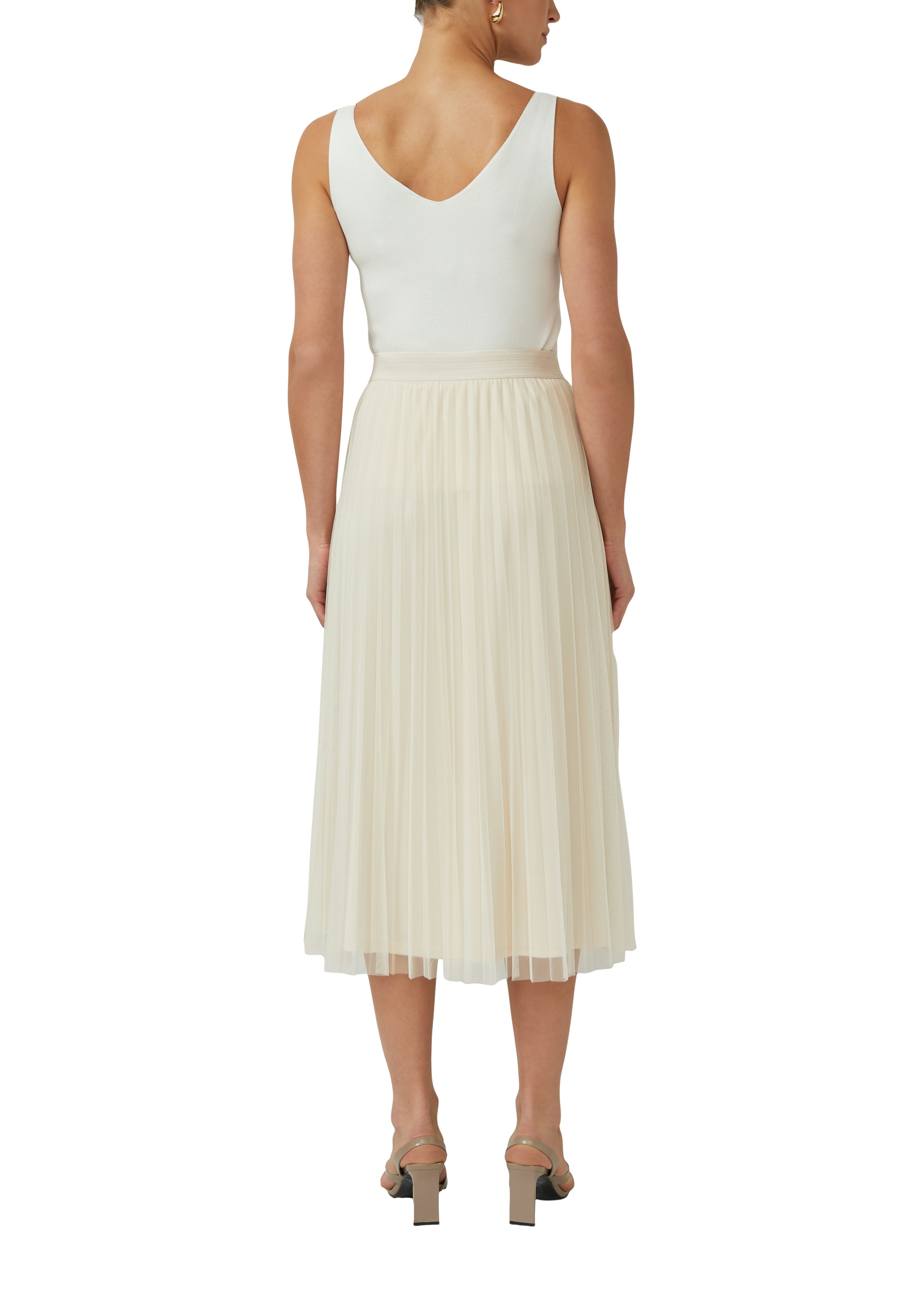 s.Oliver BLACK LABEL Stricktop mit tiefen V-Ausschnitt hinten und vorn