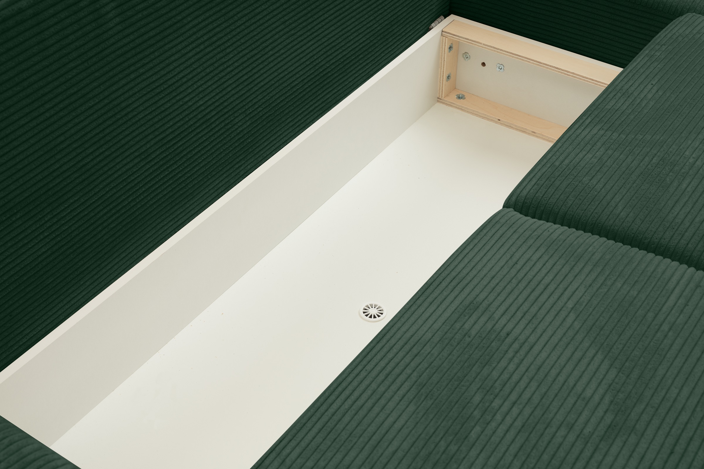WERK2 Ecksofa »Riwa, modernes Sofa zum Kuscheln und Entspannen, Breite 300cm, L-Form«, Trendiges Ecksofa mit vielen Kissen, Schlaffunktion & Bettkasten