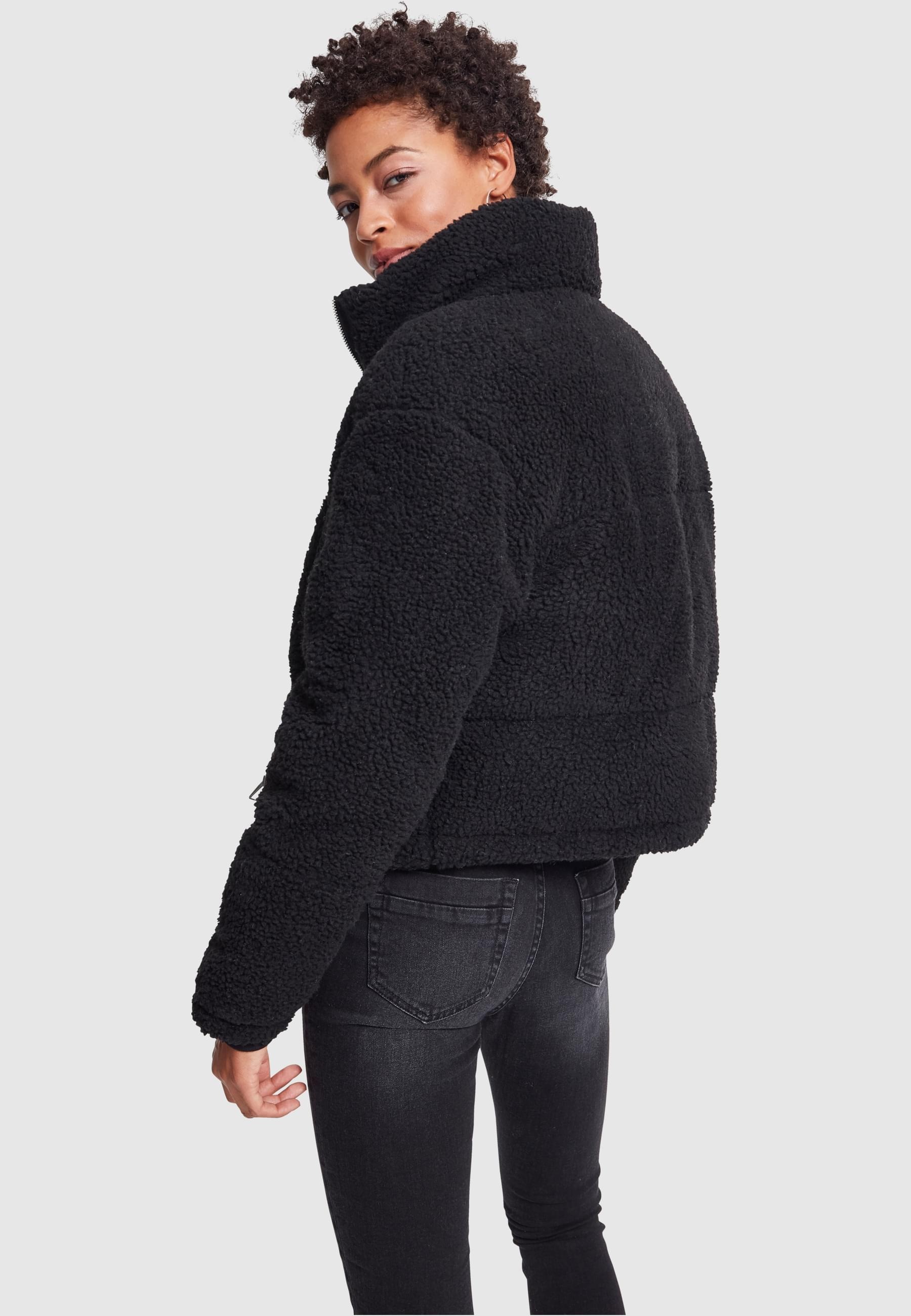 URBAN CLASSICS Winterjacke »Urban Classics Damen Ladies Boxy Sherpa Puffer Jacket« 1 Stk. tlg. ohne Kapuze