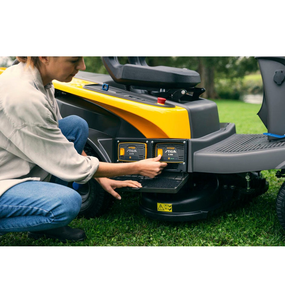 STIGA GARDEN Akku-Rasentraktor »Swift 372e«, STIGA ePower Wechselakkusystem - inkl. Akkus und Ladegerät