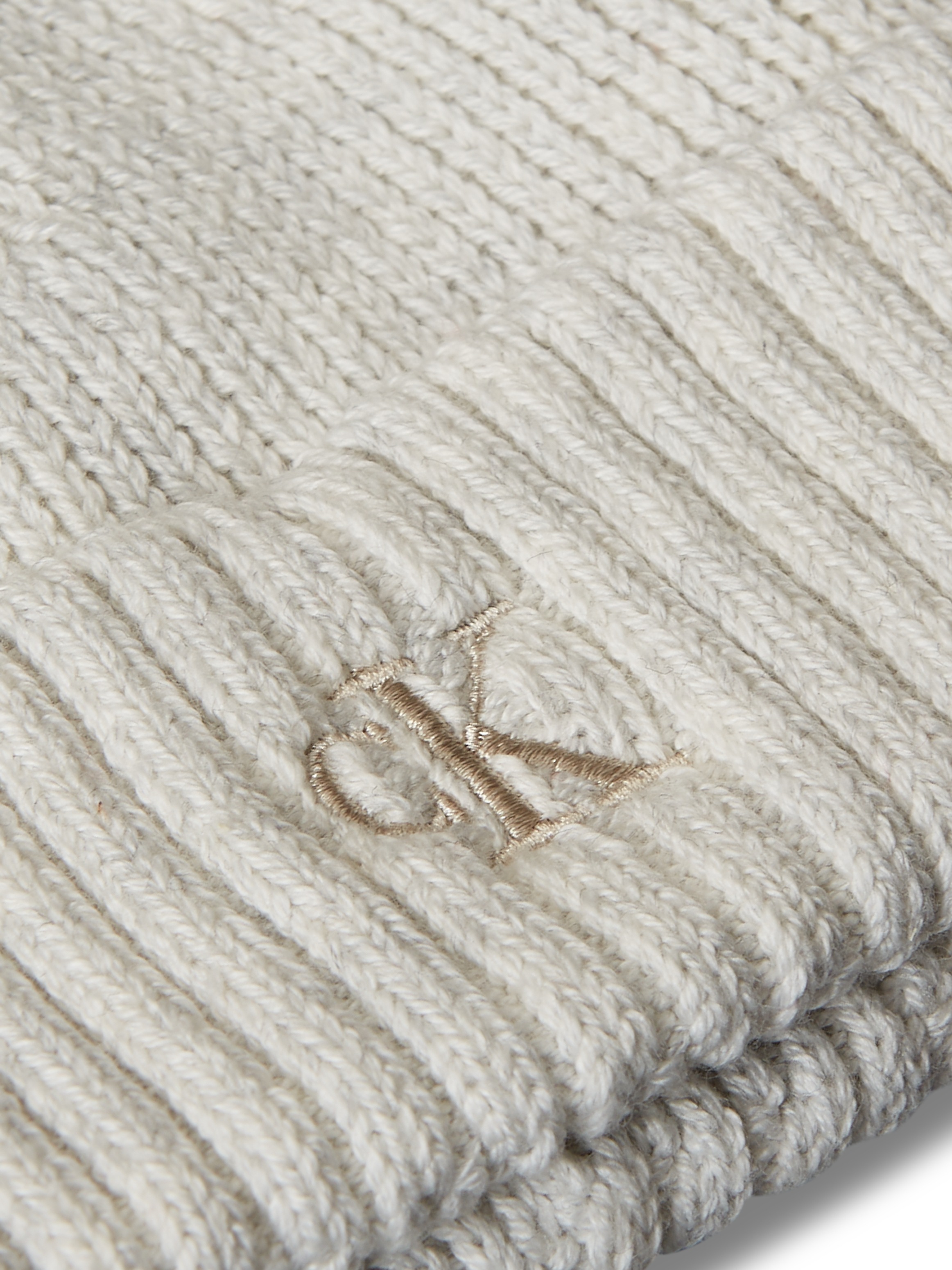 Calvin Klein Jeans Strickmütze »KNITTED SCARF BEANIE GIFTBOX« Regular fit für den Winter