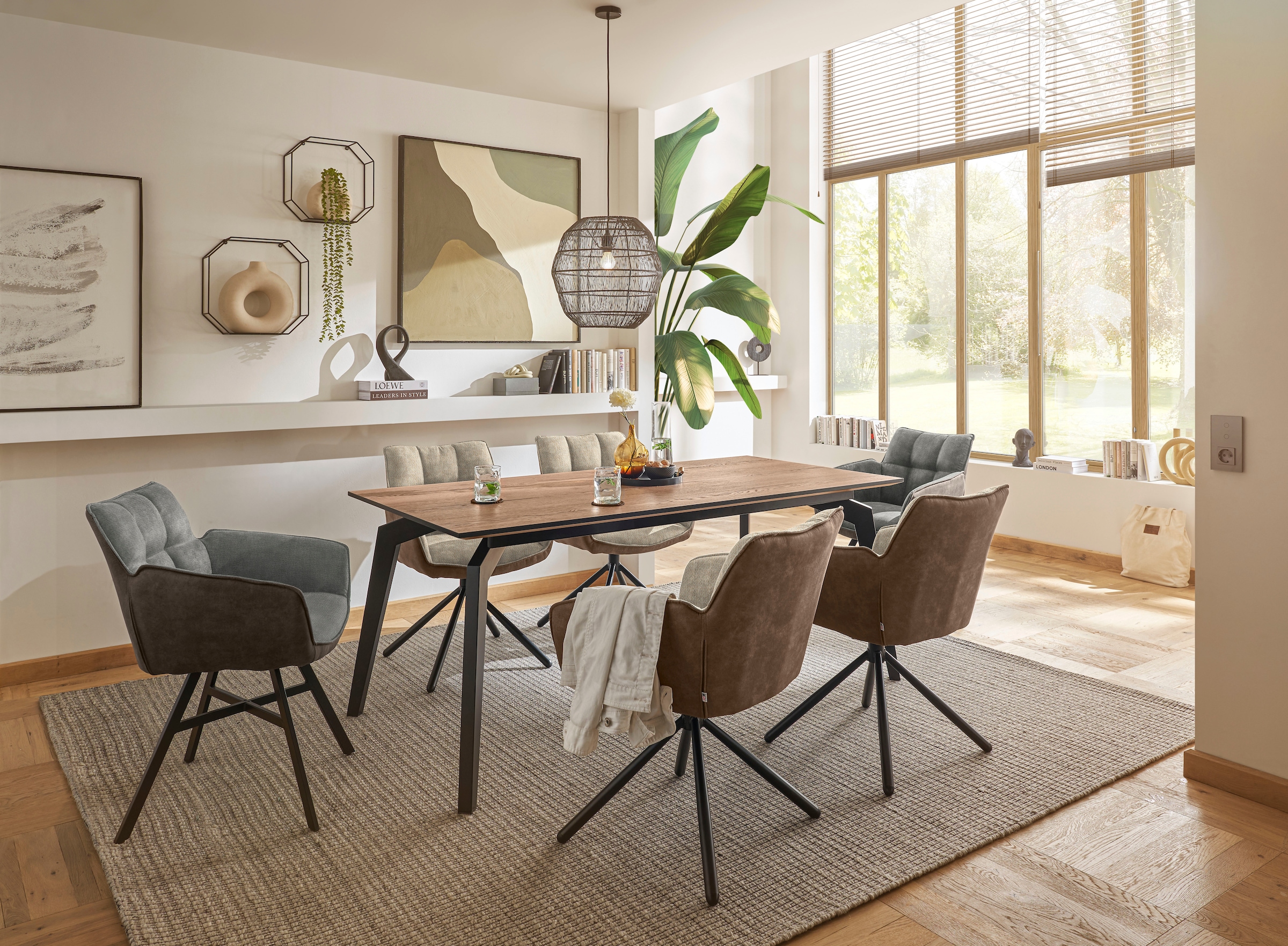 set one by Musterring Esszimmerstuhl »Frisco-B« (Set) 2 Stk.Bezug innen Chenille und außen Microfaser, Design-Gestell schwarz