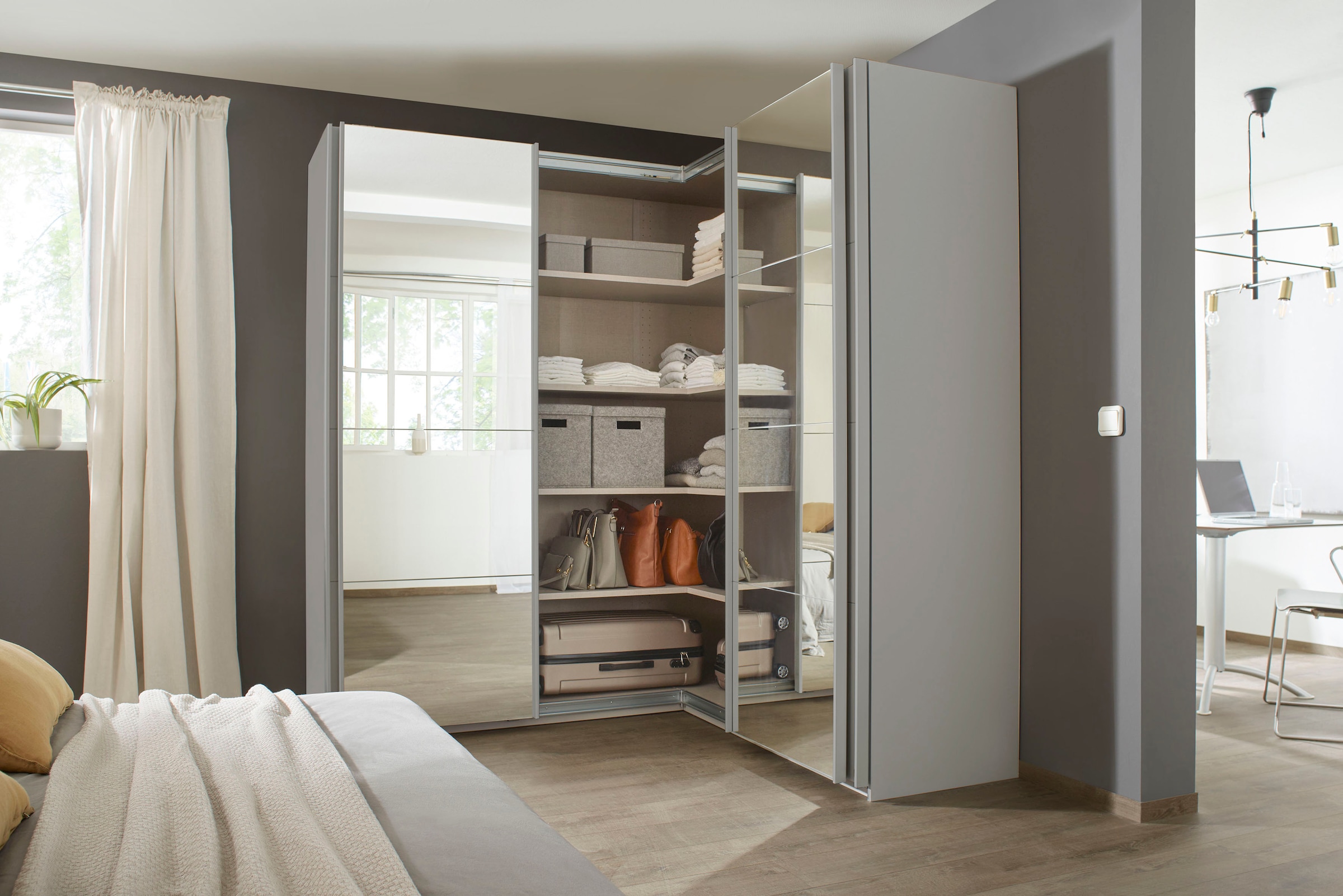 rauch Schwebetürenschrank »Quadra«, Eckschrank inkl. Türendämpfer, mit Spiegeltüren