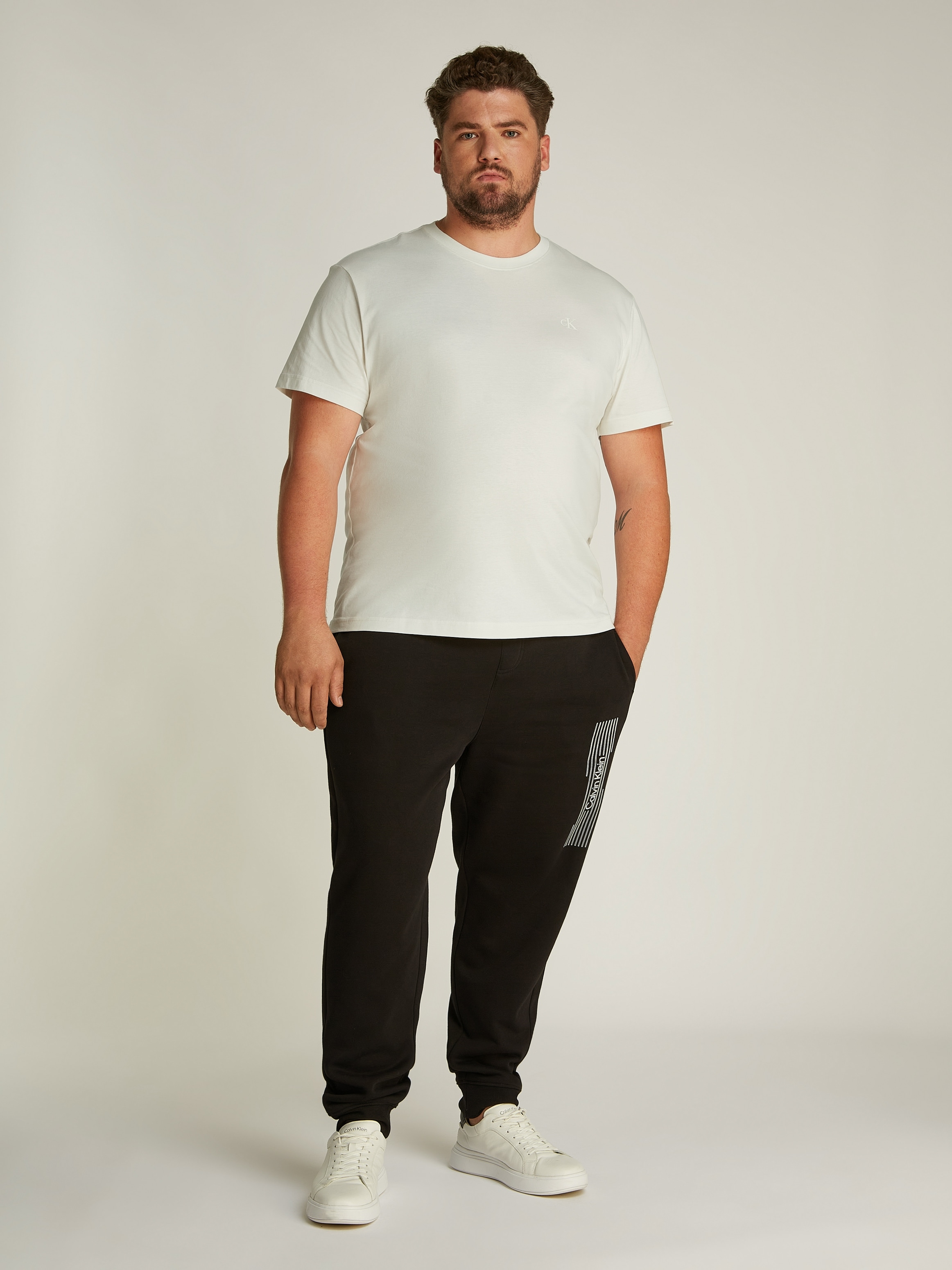 Calvin Klein Jeans Plus T-Shirt »Plus Textured Monologo Tee«, in Großen Größen mit Rückendruck