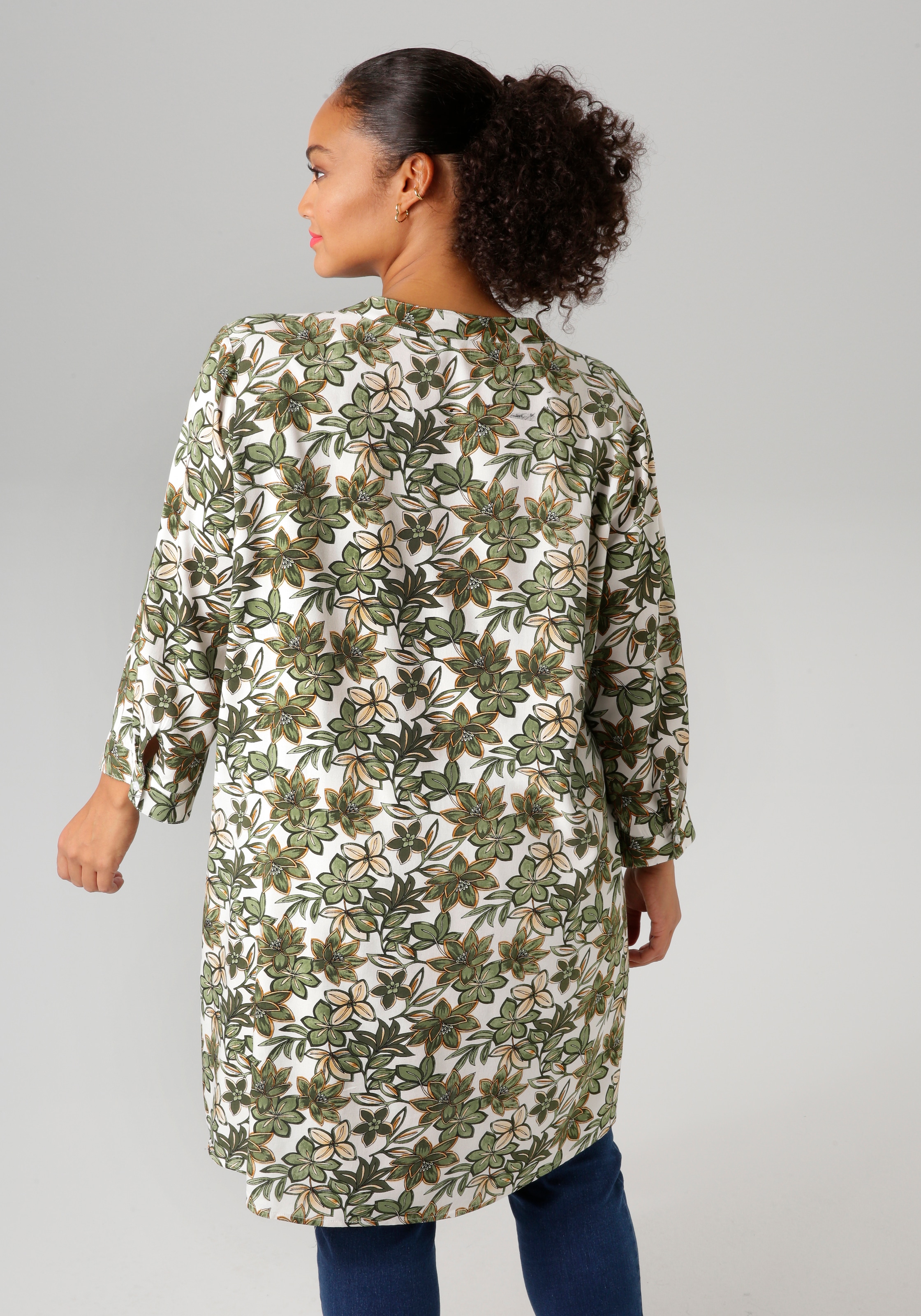 Aniston PLUS Longbluse, mit farbharmonischen Blumen bedruckt