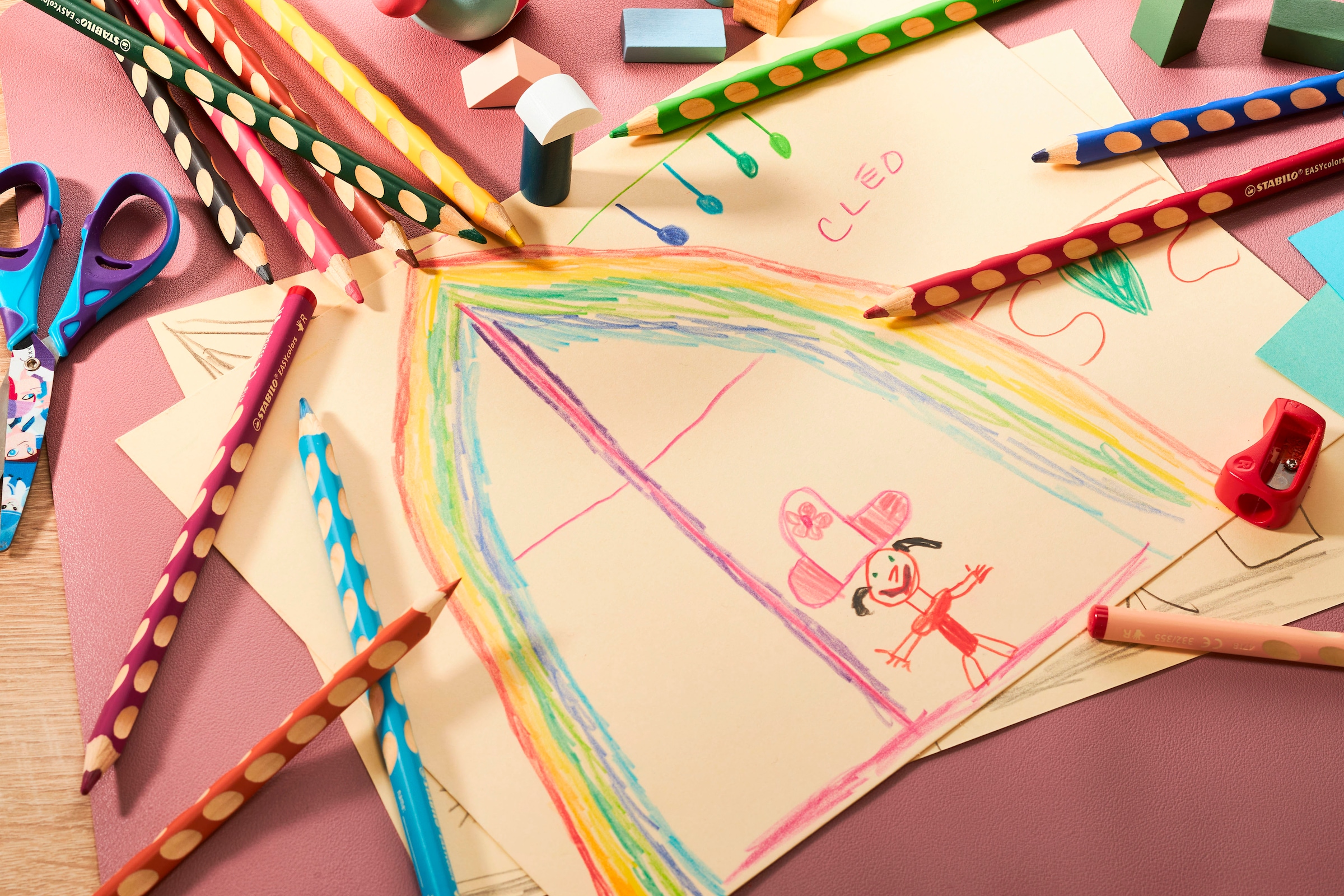 STABILO Buntstift »STABILO EASYcolors - 12er Pack mit Spitzer« für Rechtshänder; Made in Germany