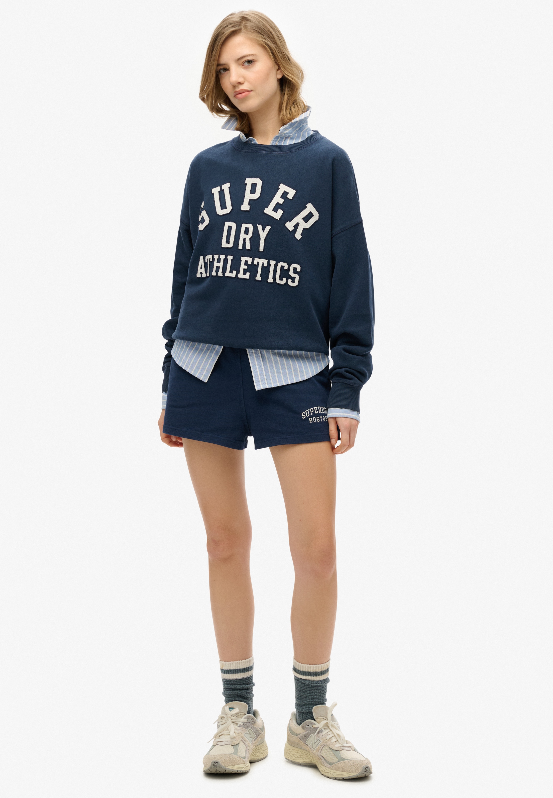 Superdry Sweatshirt »Ath Ess Relaxed Applique Crew«
