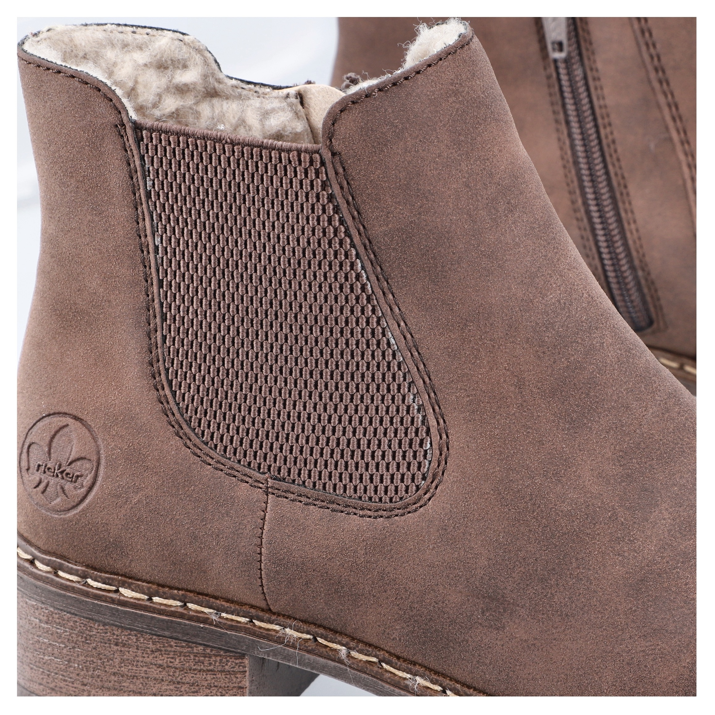 Rieker Winterstiefelette, Chelseaboots, Winterboots mit praktischem Innenreißverschluss