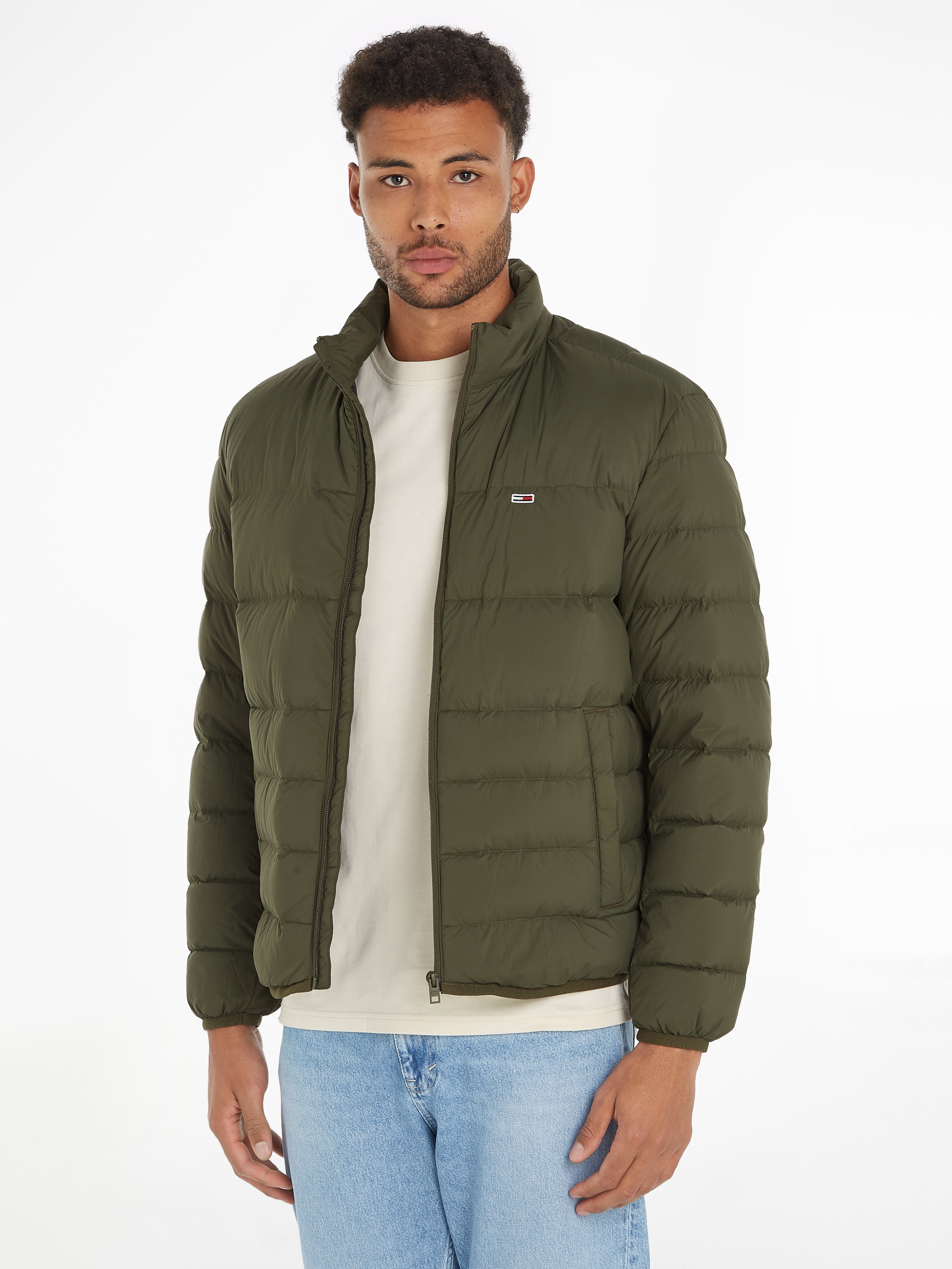 Tommy Jeans Steppjacke »TJM LIGHT DOWN JACKET«, mit Logostickerei