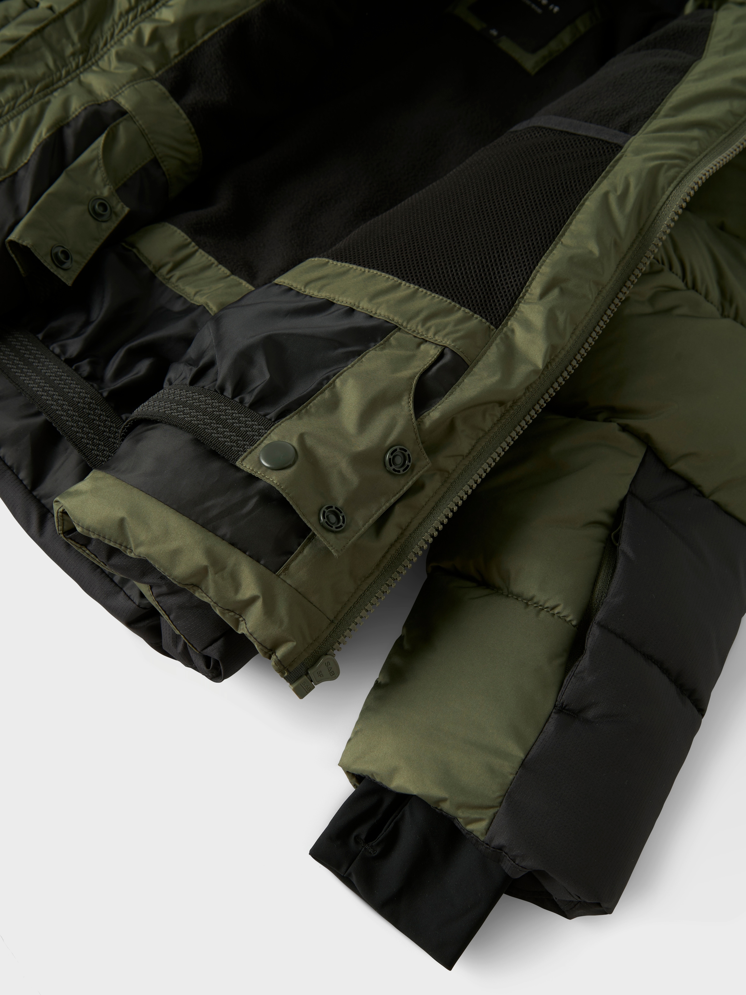 Name It Skijacke »NKMMOTION05 SKI JACKET FO«, mit Kapuze, wasser- und winddicht, mit Skipasstasche