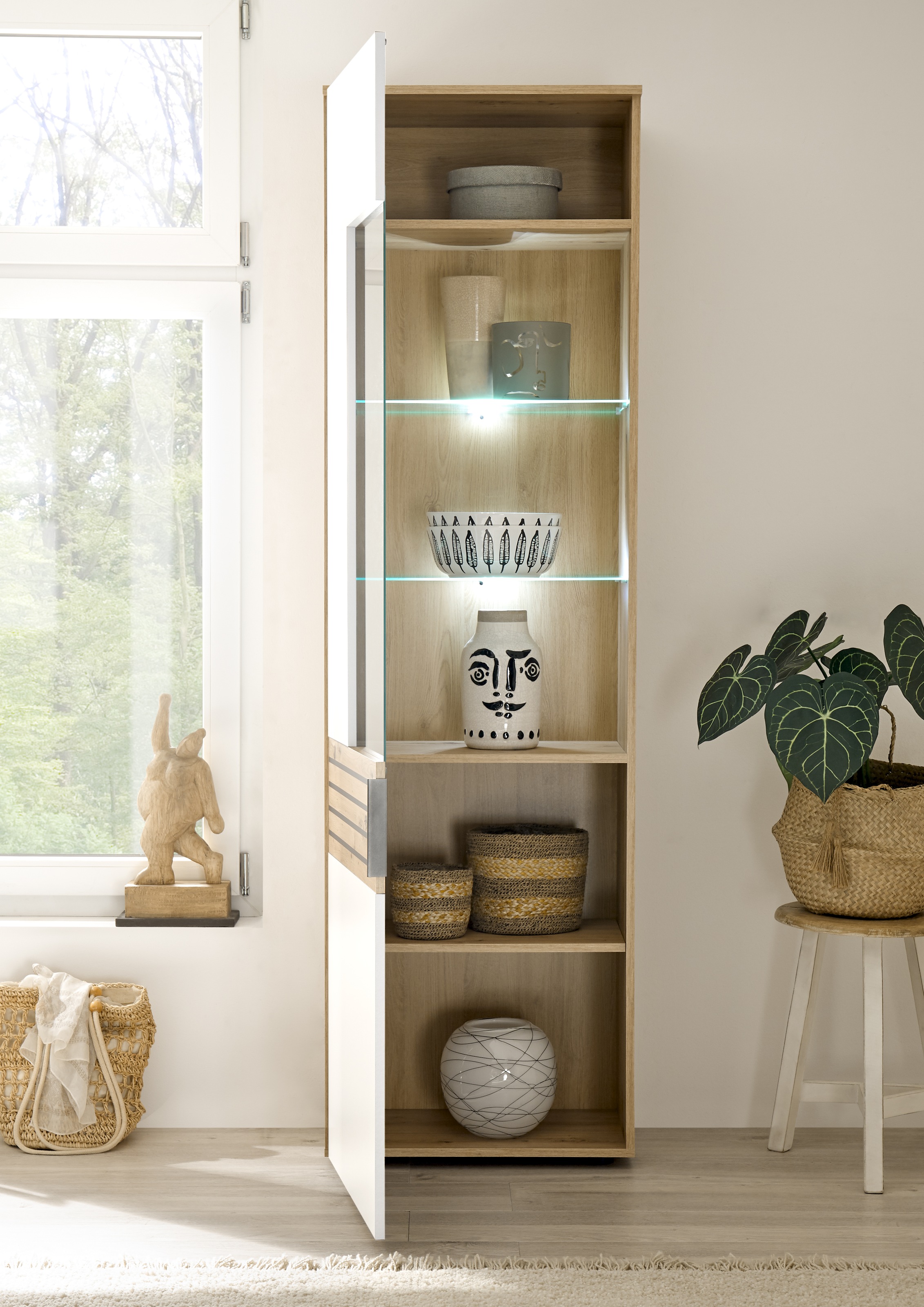 HBZ Vitrine »BZ 5110«, (1 St.), mit LED-Beleuchtung, Vitrinenschrank wahlweise in grau oder weiß