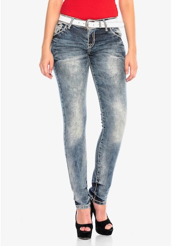Cipo & Baxx Bequeme Jeans, mit bestickten Knopfverschluss-Taschen in Skinny-Fit kaufen