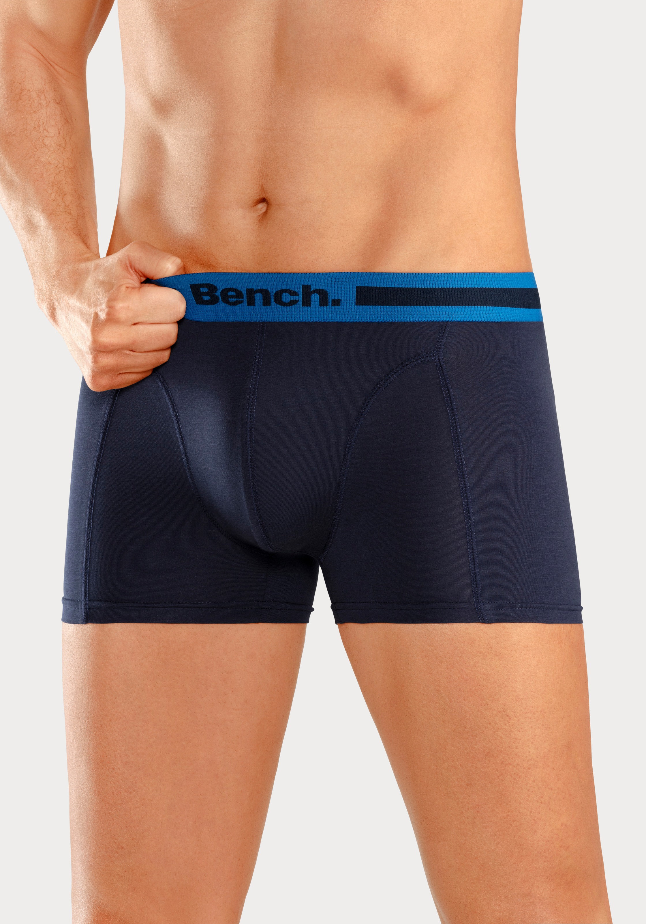 Bench. Boxer »Boxershorts für Herren«, (Packung, 4 St.), mit Overlock-Nähten vorn