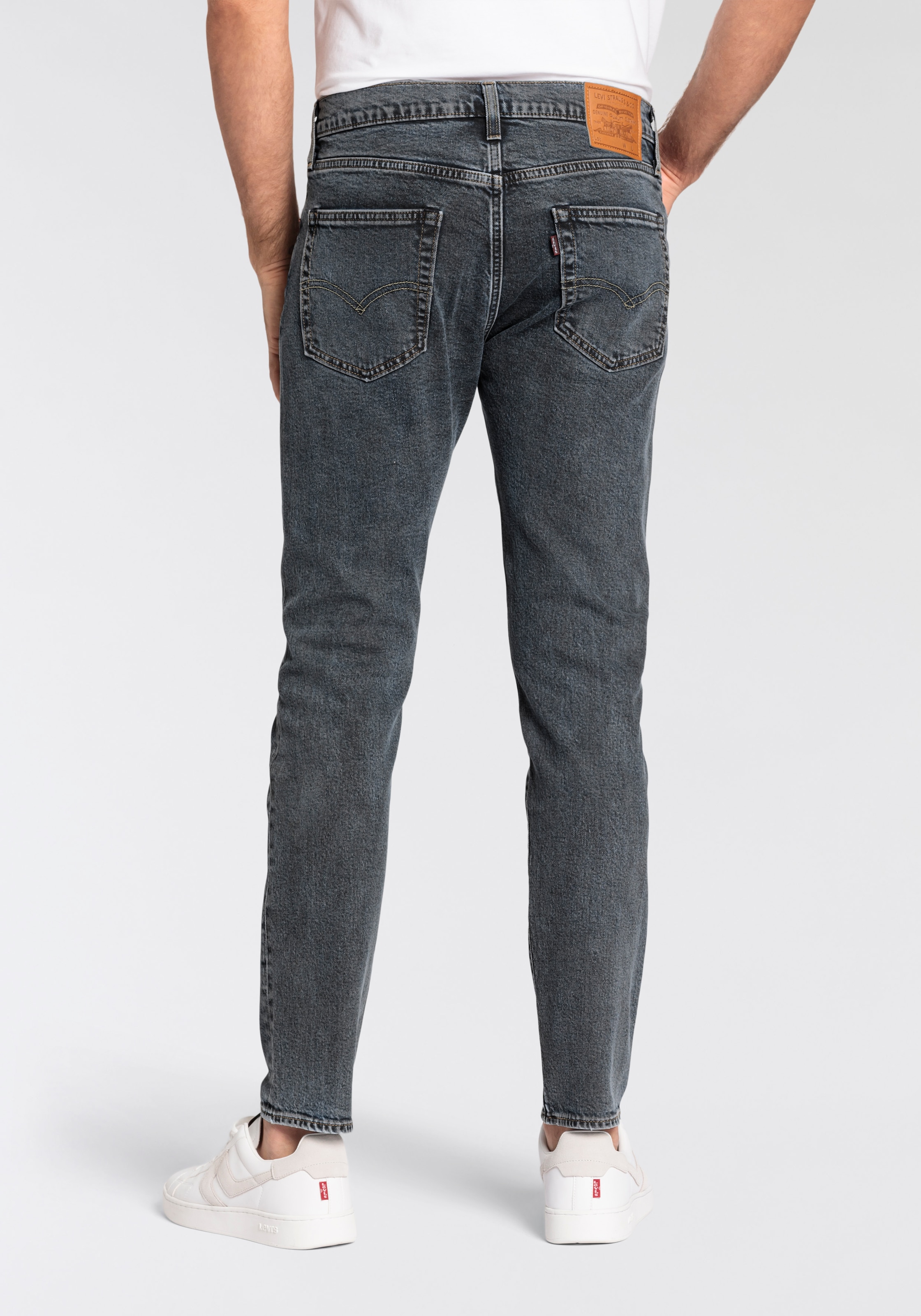 Levi's® Tapered-fit-Jeans »512 Slim Taper Fit«, mit Markenlabel