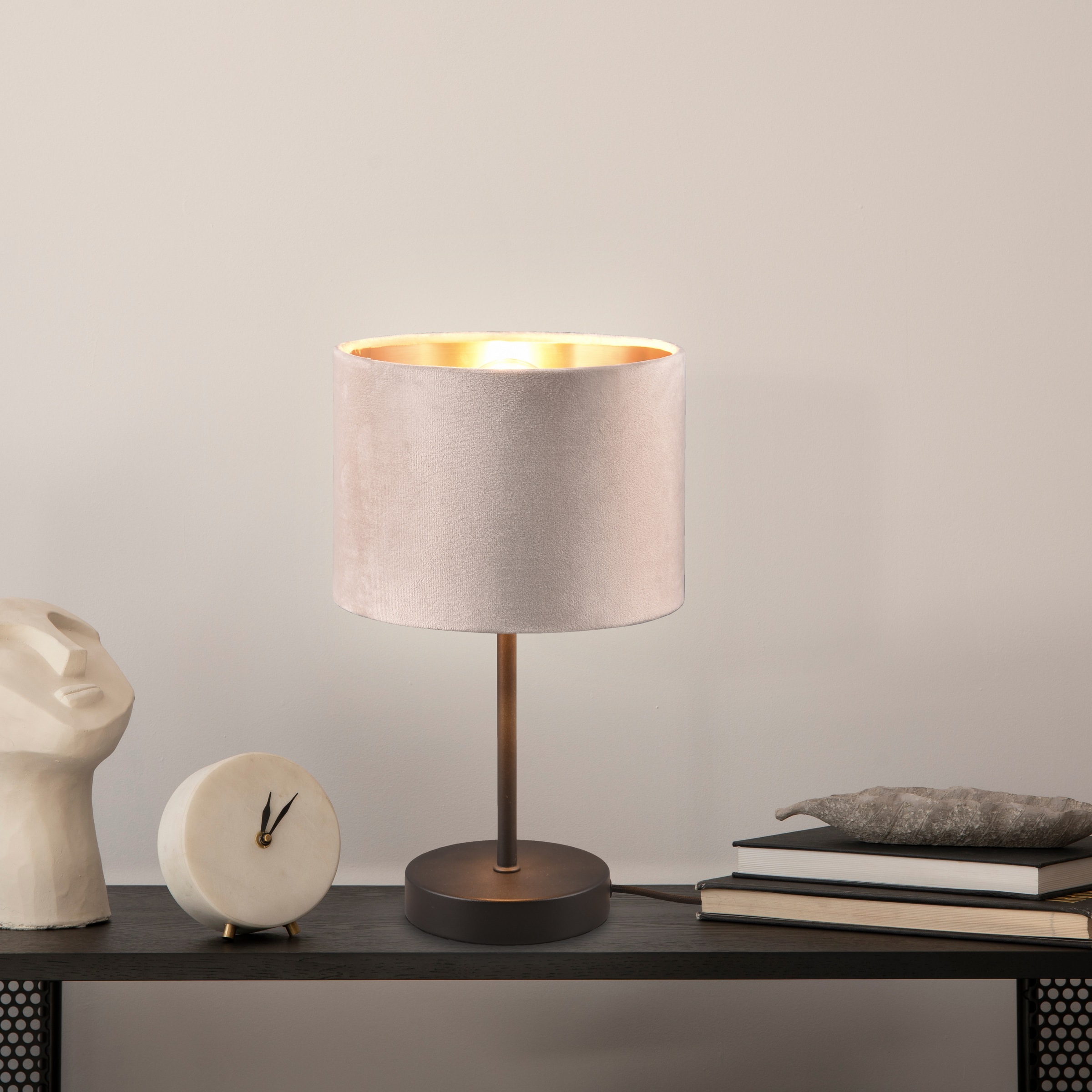 my home Tischlampe »JOSIE«, Tischlampe mit Samtschirm beige / innen gold Hö günstig online kaufen