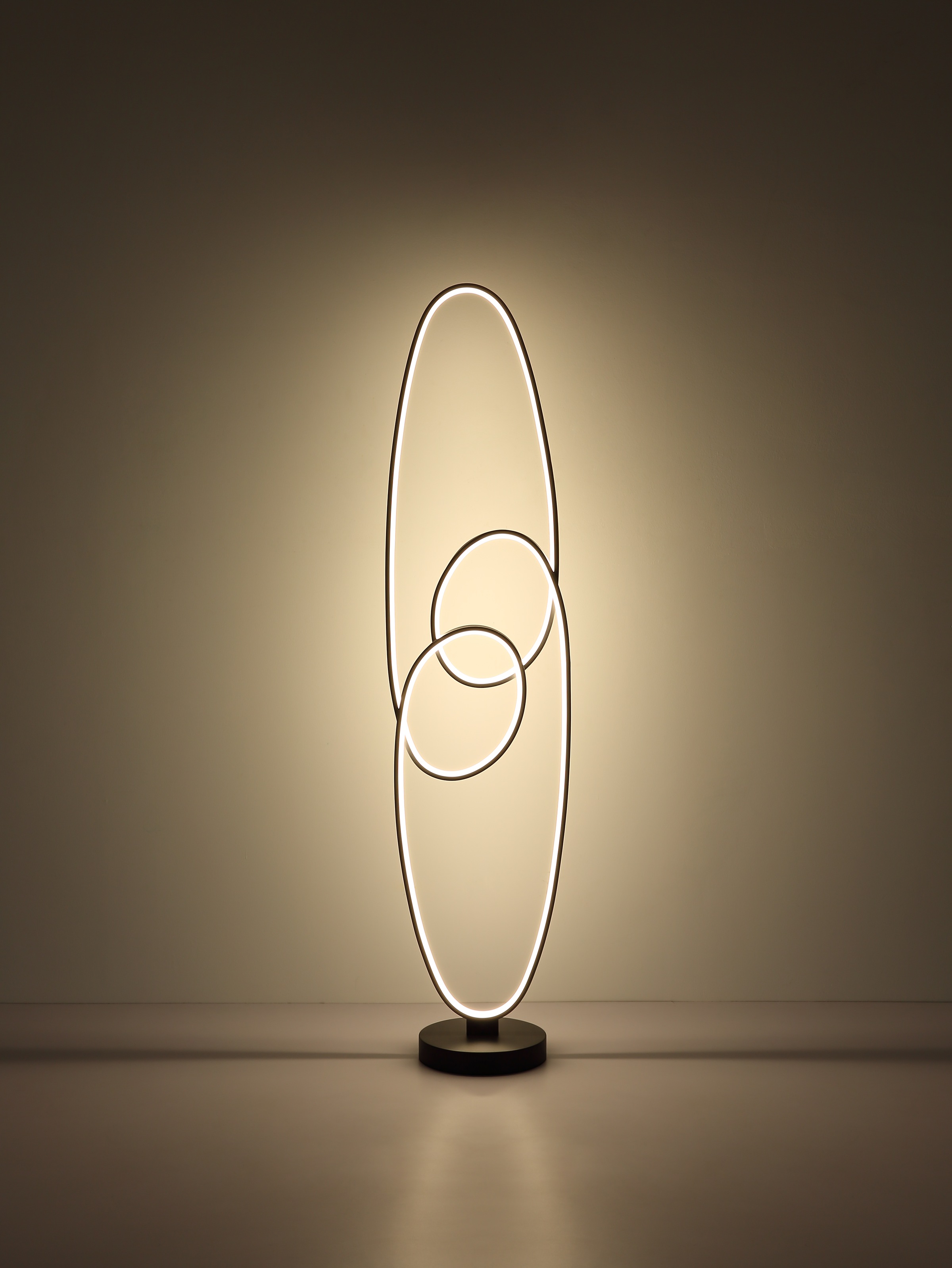 GLOBO LIGHTING Stehlampe »SPIRA« LED-Modul 1 Stk. Stehleuchte Schwarz, Opal, Fußtritt, dimmbar, LED 39W