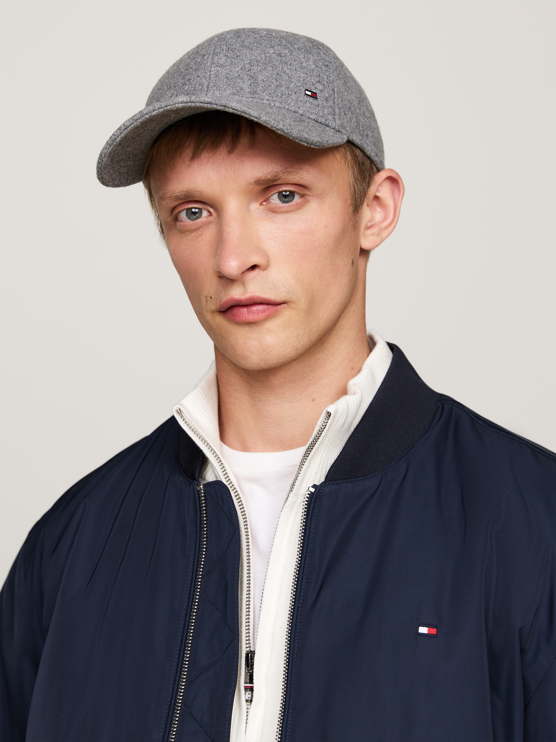 Tommy Hilfiger Baseball Cap »TH CORP LOVE MELTON 6 PANEL CAP«, mit Logoflagge